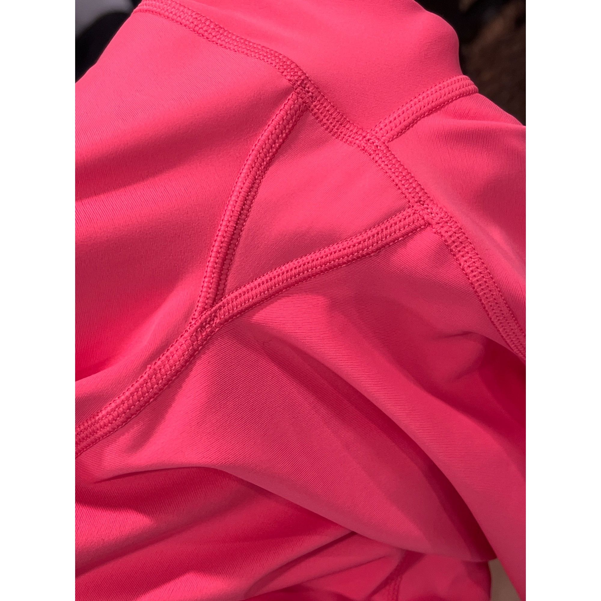 Athleta Athleta Ultimate Stash ll 7" Short - Hot Pink. Size M Size 24" / US 00 / IT 34 - 5 Thumbnail