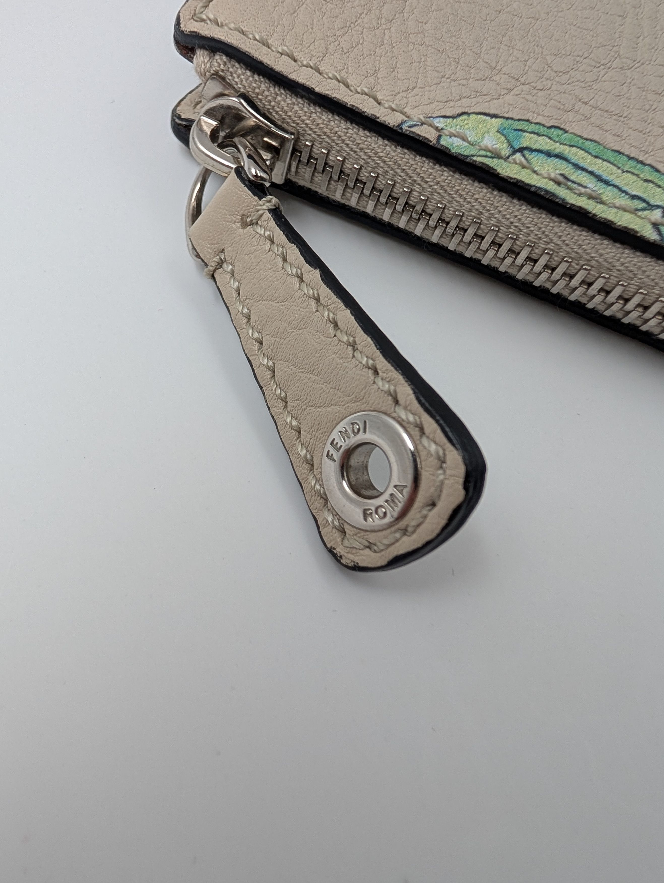 Fendi Fendi Beige Clutch With Pattern Size ONE SIZE - 4 Thumbnail