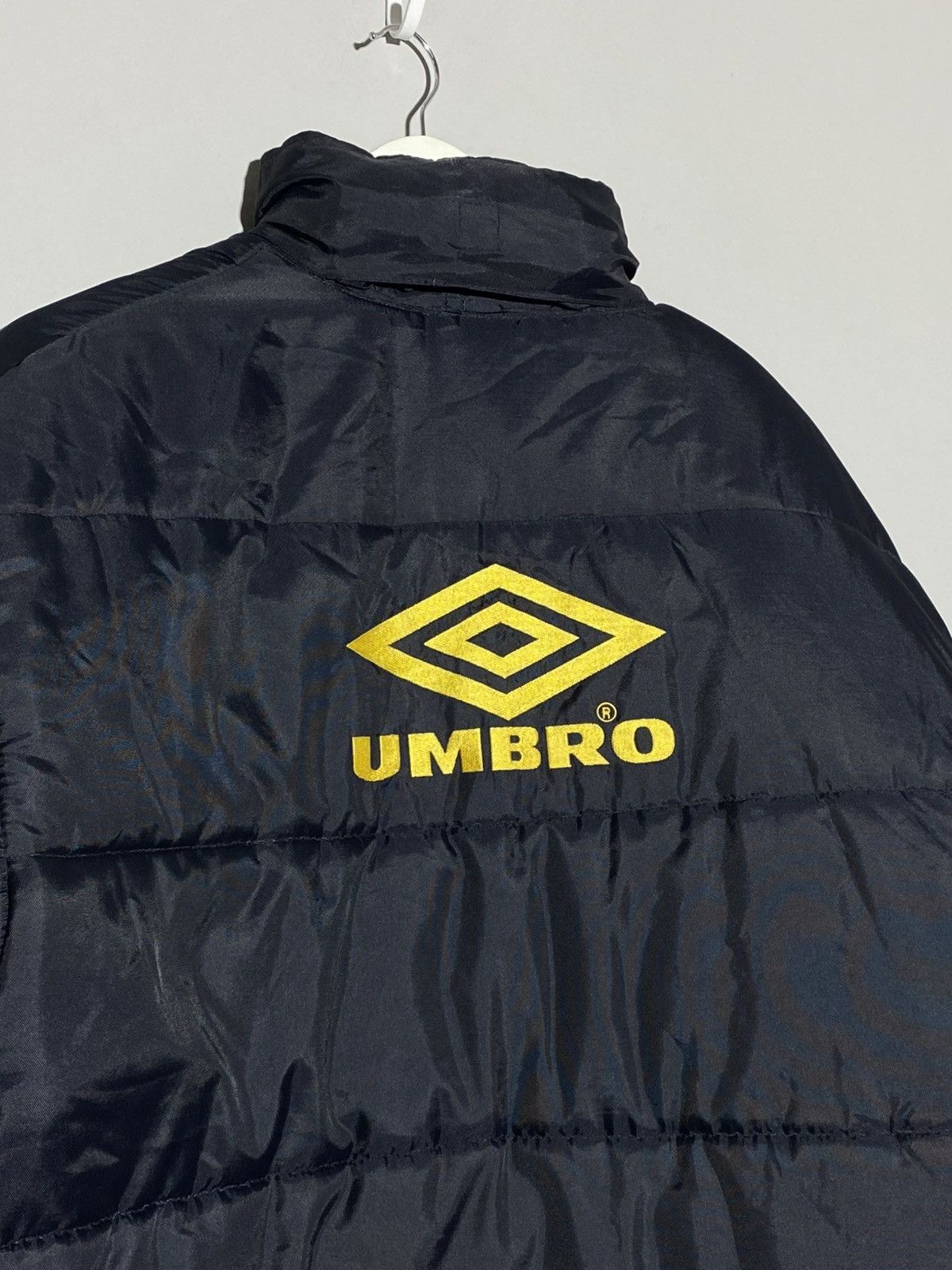 Umbro Vintage 1990s Umbro Manchester United Winter Padded Jacket Size US XL / EU 56 / 4 - 12 Thumbnail