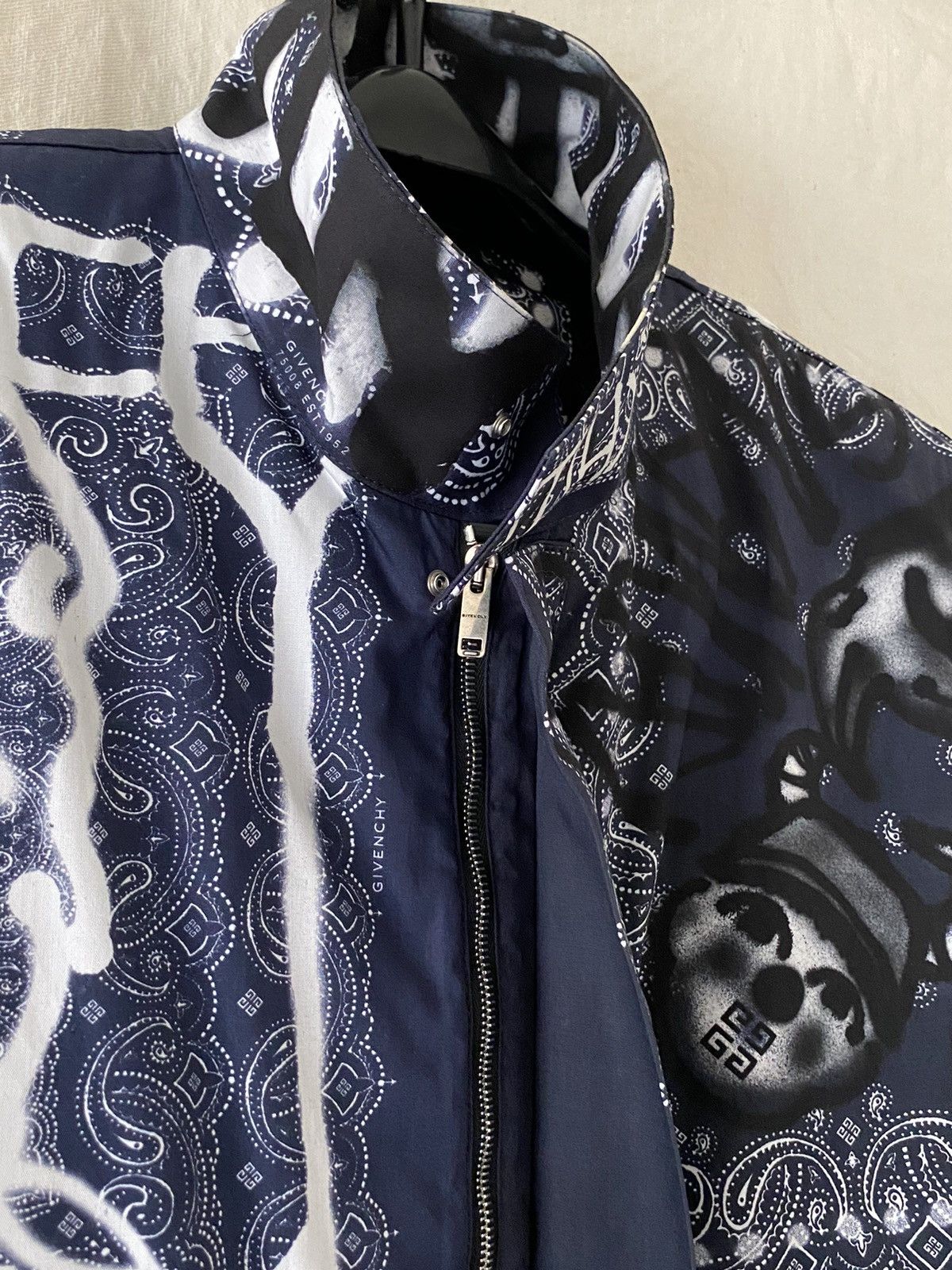 Givenchy Givenchy Bandana short sleeve t-shirt Size US M / EU 48-50 / 2 - 7 Thumbnail