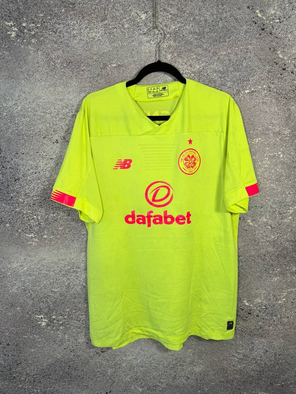 New Balance × Vintage Vintage Celtic 2019/20 GK NB Soccer Jersey Blokcore Size US XL / EU 56 / 4 - 1 Thumbnail