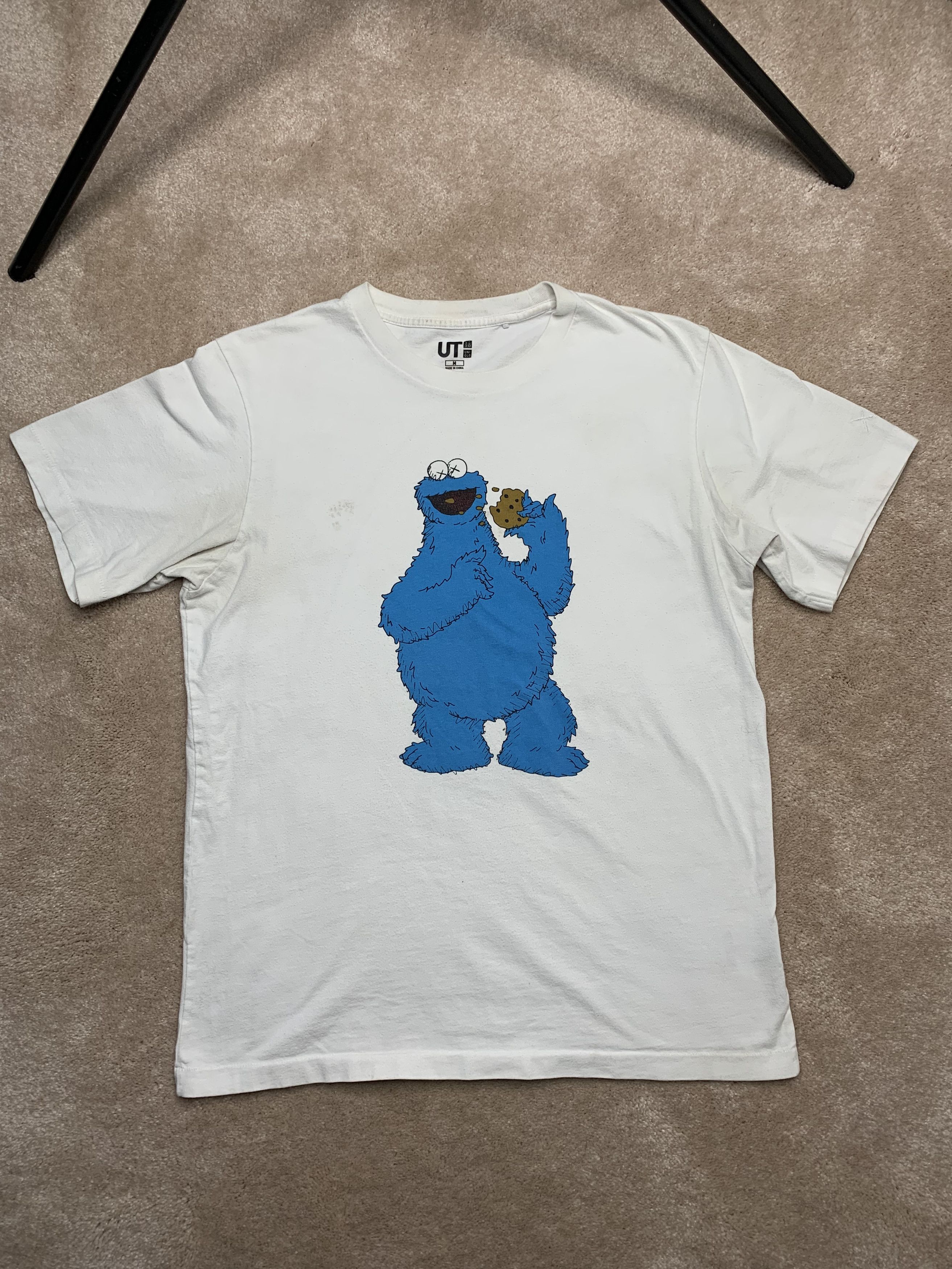 Kaws × Uniqlo Uniqlo X Kaws X Sesame Street Graphic T-Shirt Size US M / EU 48-50 / 2 - 2 Thumbnail