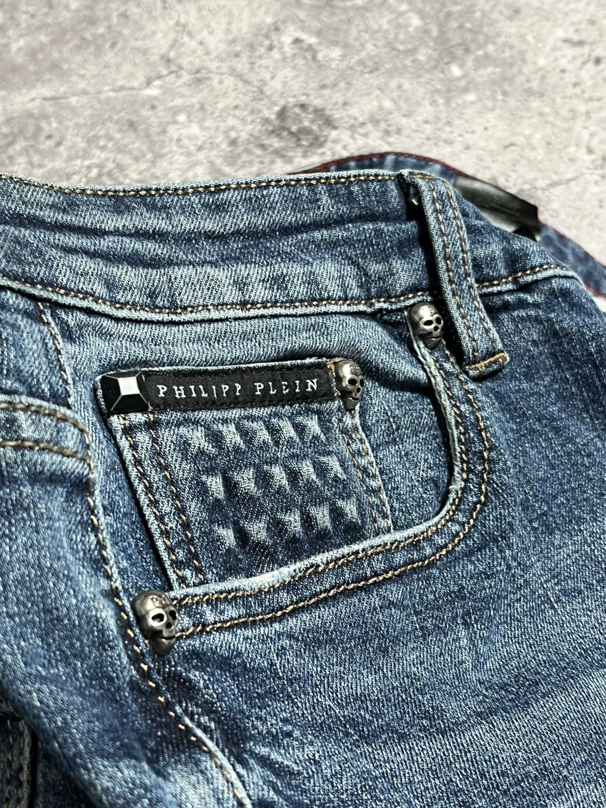 Philipp Plein Philipp Plein Cowboy ILLegal Fight Club Straight Cut Jeans Size US 32 / EU 48 - 24 Thumbnail
