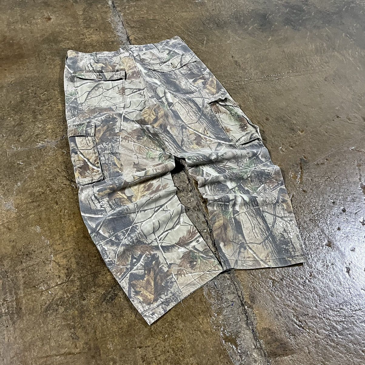 Realtree × Vintage Crazy Y2K Camo Carhartt Style Realtree Cargo Skater Pants Size US 36 / EU 52 - 3 Thumbnail