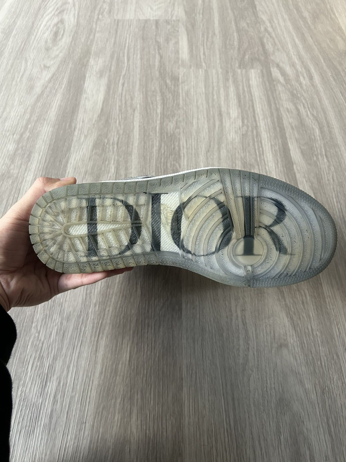 Dior × Jordan Brand Dior x Air Jordan Retro 1 High Size 8.5 Size US 8.5 / EU 41-42 - 11 Thumbnail
