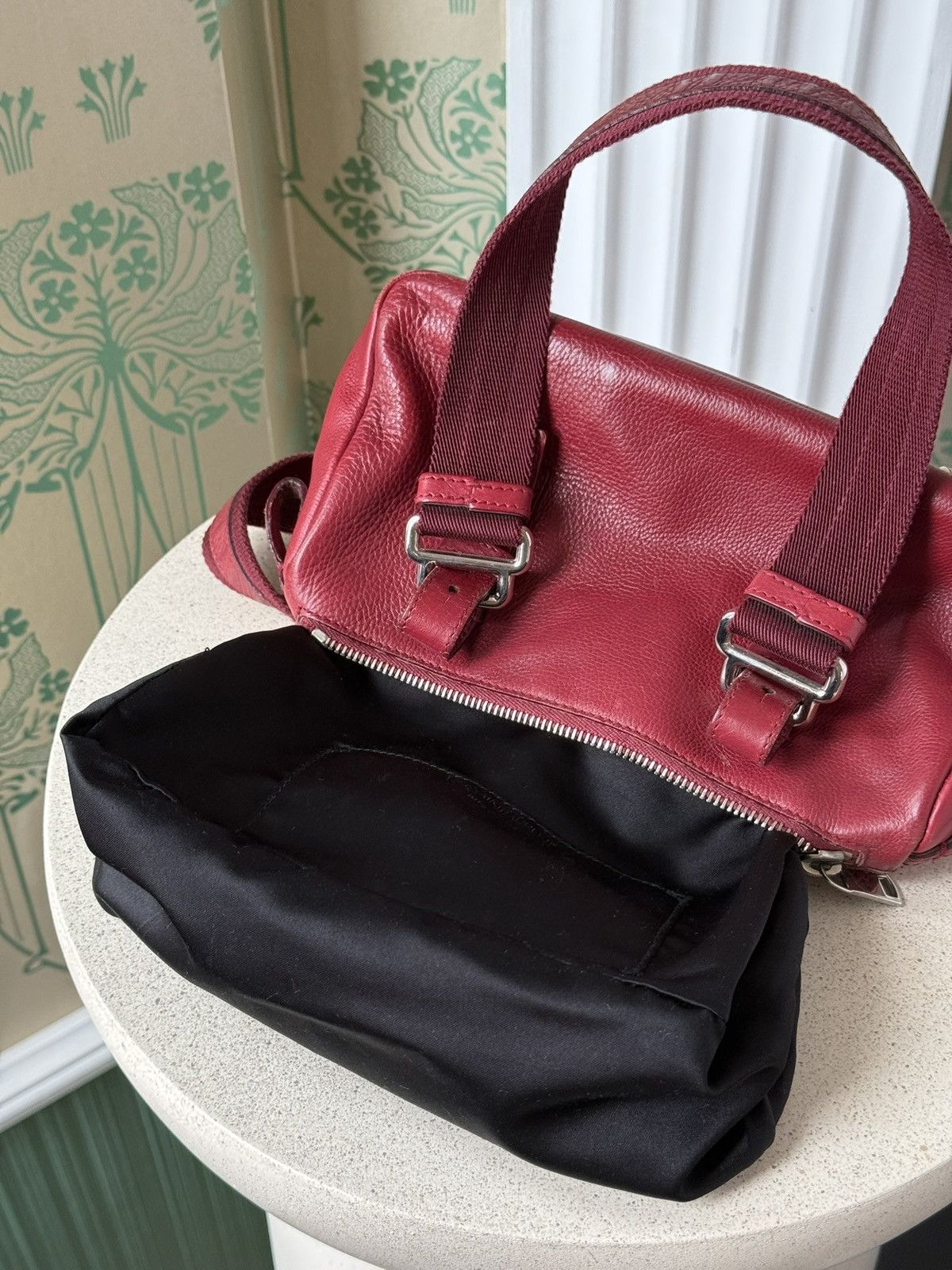 Yves Saint Laurent Yves Saint Laurent Small Studded Boston Red Shoulder Bag Size ONE SIZE - 13 Thumbnail