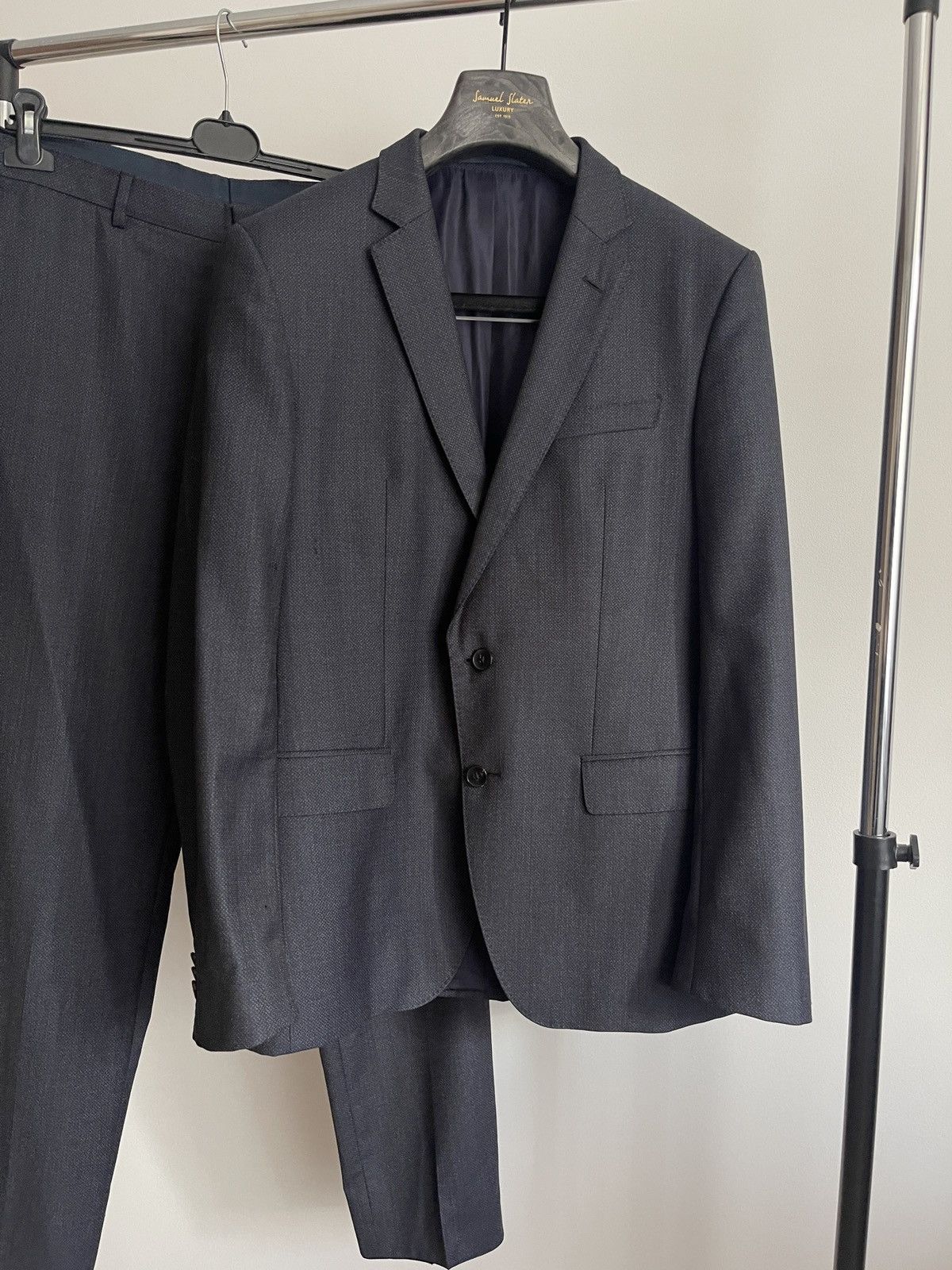 Hugo Boss Hugo boss mens classic suit blazer + trousers 40R Size 40R - 2 Thumbnail
