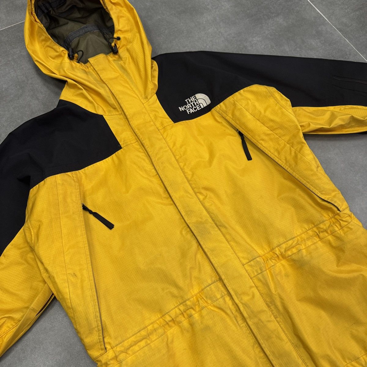 The North Face Vintage The North Face TNF Gore-Tex Raincoat Jacket 90s Size US L / EU 52-54 / 3 - 11 Thumbnail