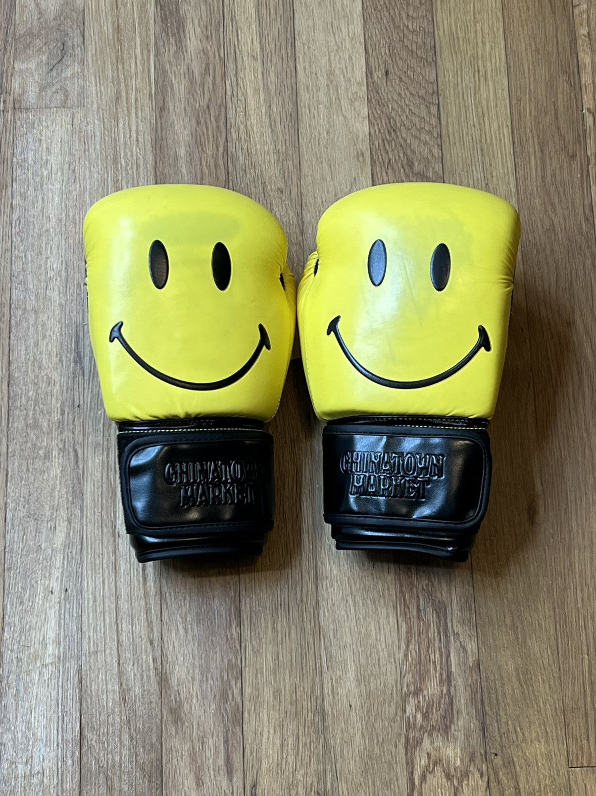 Market Chinatown Market Smiley Mike Tyson Yellow Boxing Gloves 12oz Size ONE SIZE - 2 Thumbnail