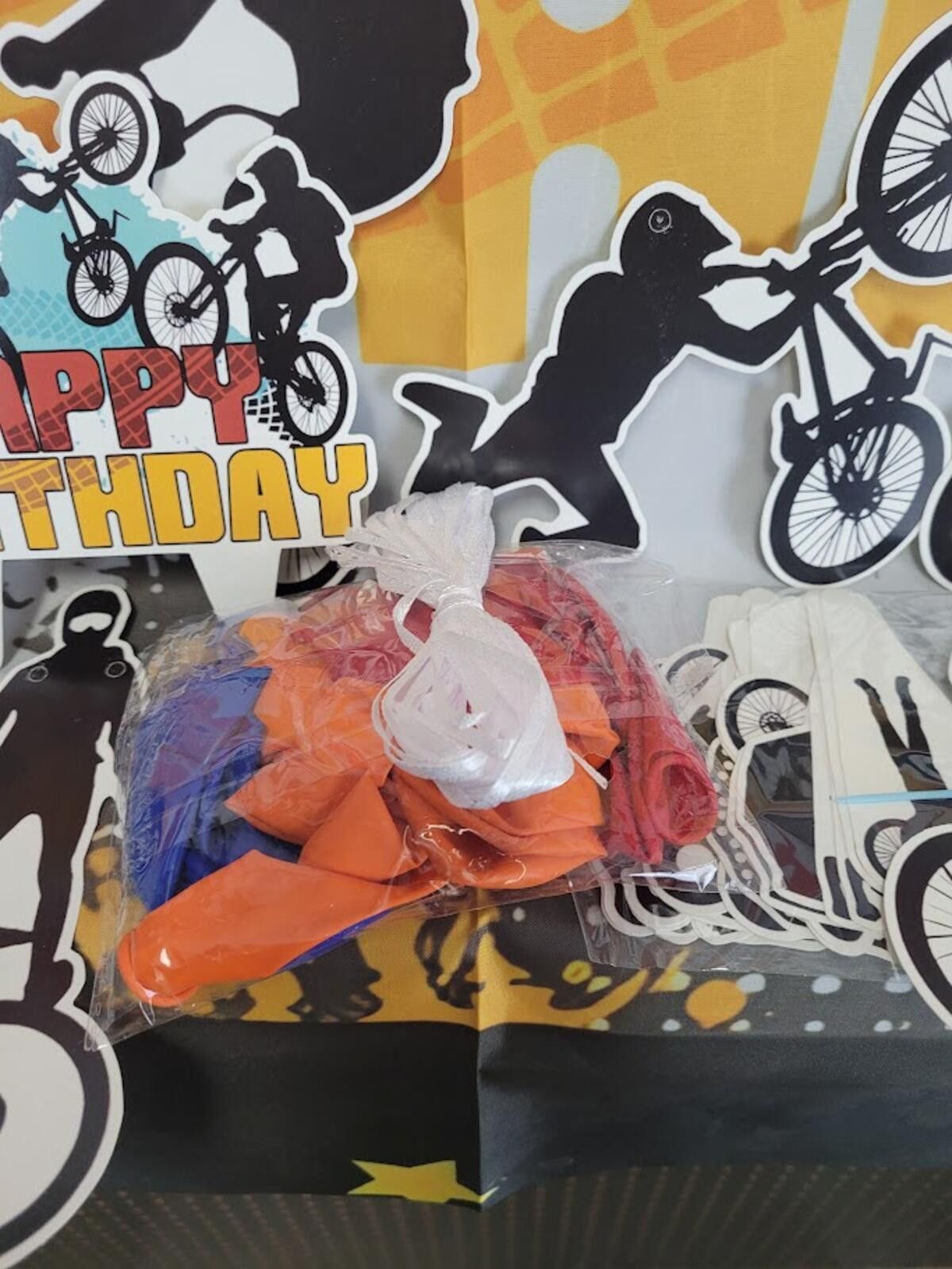 Other Bicycle Birthday Party Set - Backdrop, Balloons & Toppers Size ONE SIZE - 4 Thumbnail