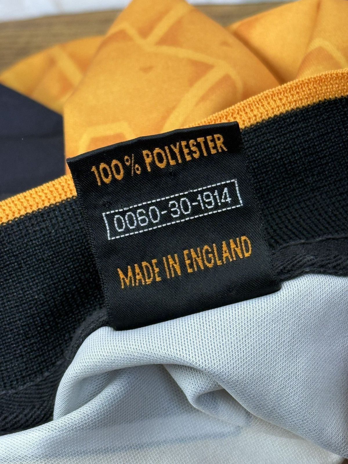 Puma 90s Wolverhampton Wanderers 1996/98 Home Kit Soccer Jersey Size US L / EU 52-54 / 3 - 15 Thumbnail