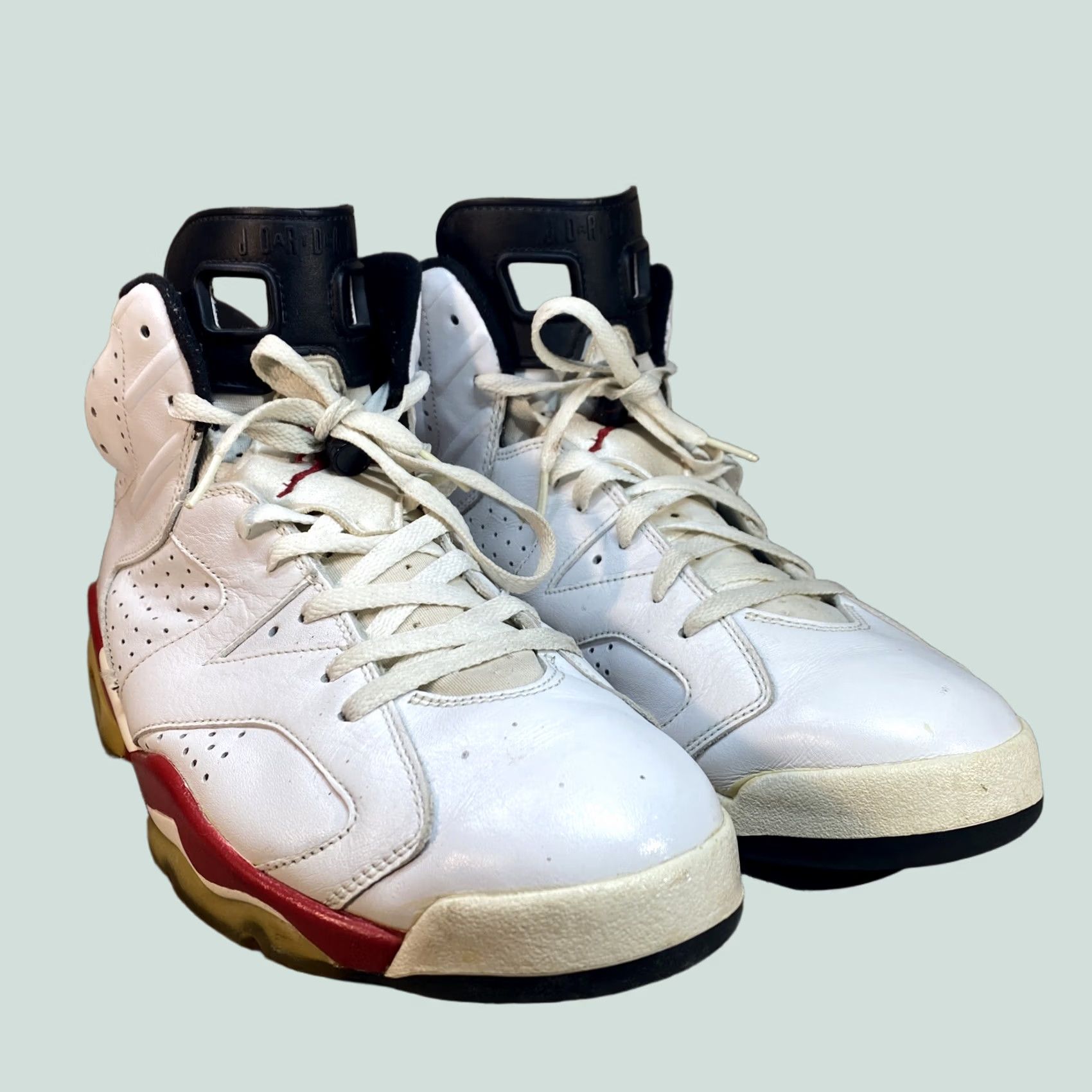 Jordan Brand Air Jordan 6 Retro Bulls Men's Size 13 Sneaker White Jordan Bulls 384664-102 Mens Size US 12 / EU 45 - 1 Thumbnail