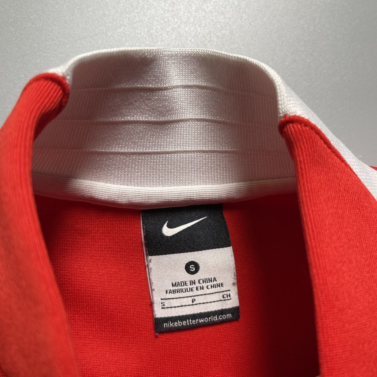 Nike ENGLAND NIKE 2014 WORLD CUP FOOTBALL WOMEN TRAINING TOP Size S / US 4 / IT 40 - 6 Thumbnail