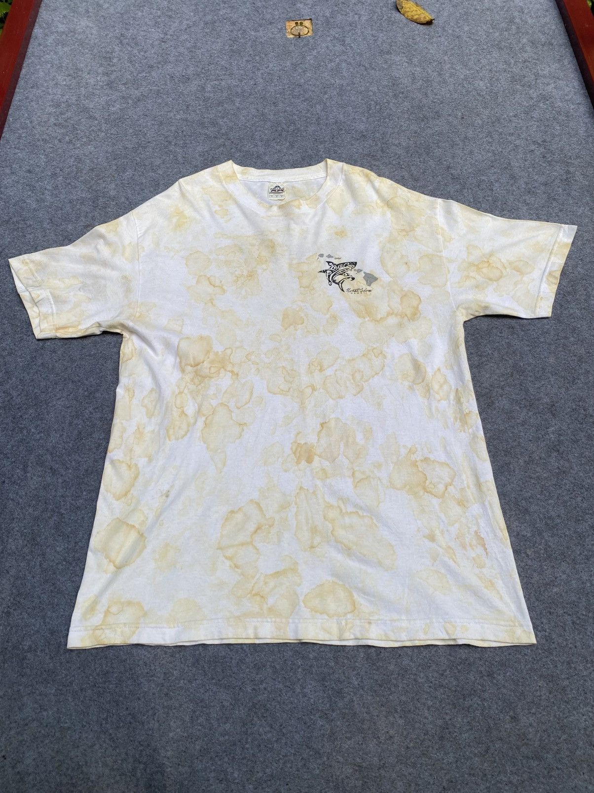 Vintage Vintage shark hawaii stain tie dye tee Size US L / EU 52-54 / 3 - 16 Thumbnail