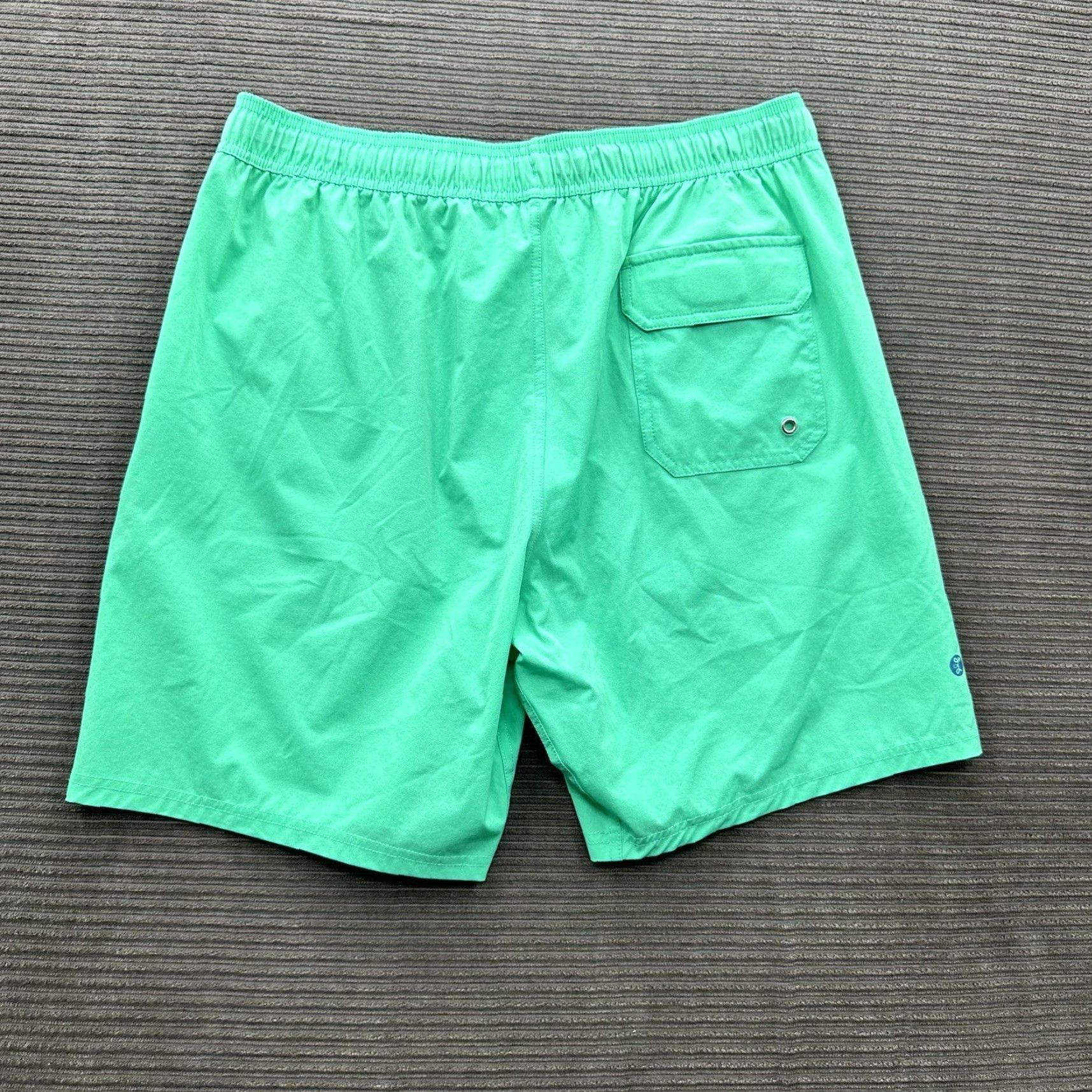 Vintage Bamboo Shorts Men 32 Green Beach Board Inseam 8 in Casual Regular Pockets Logo Attachment Size US 32 / EU 48 - 2 Thumbnail