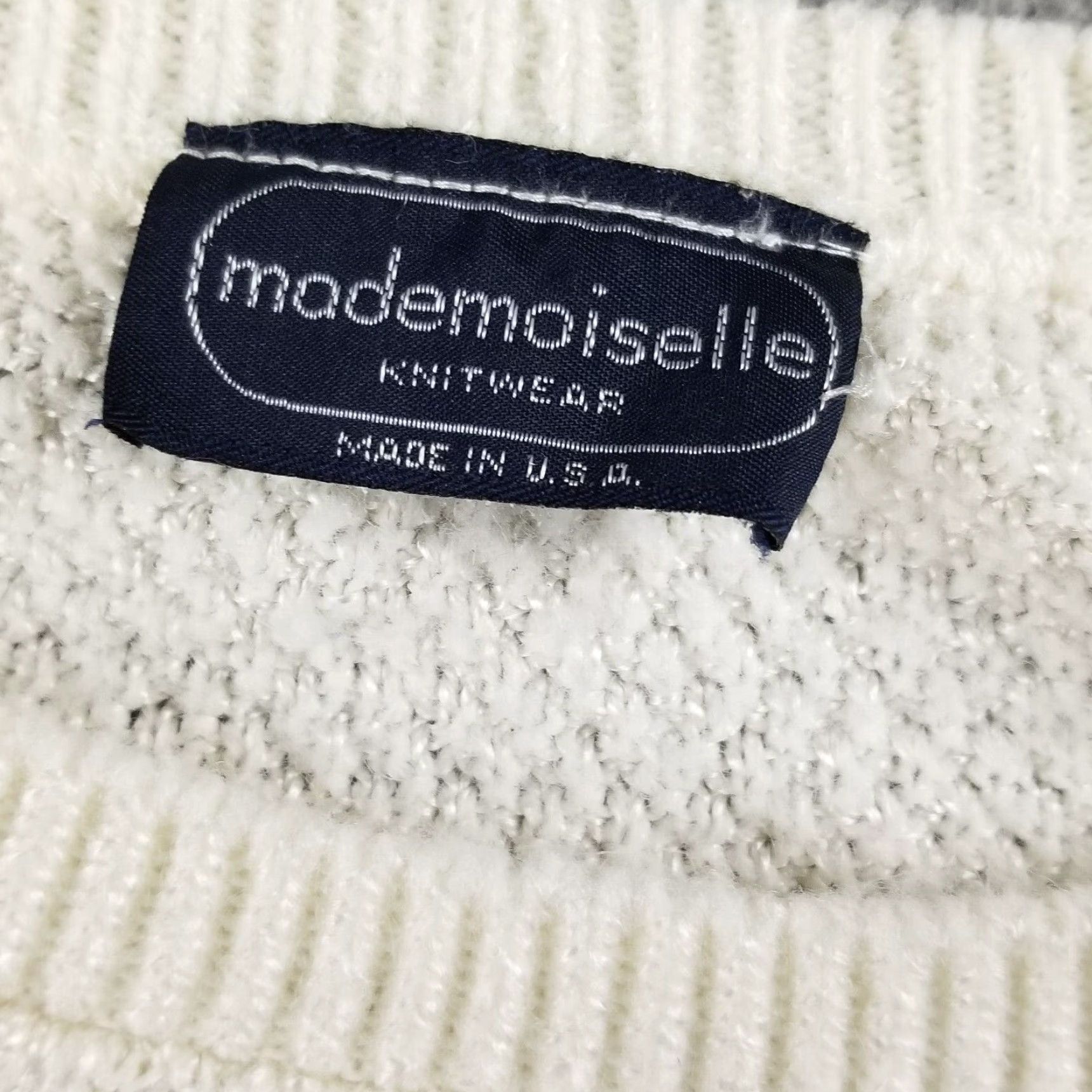 Vintage VINTAGE Mademoiselle Fisherman Cable Knit Sweater Business Casual Wool Blend Women’s Crew Neck Medium Ivory 90s Sweater Mens Women Size M / US 6-8 / IT 42-44 - 2 Thumbnail