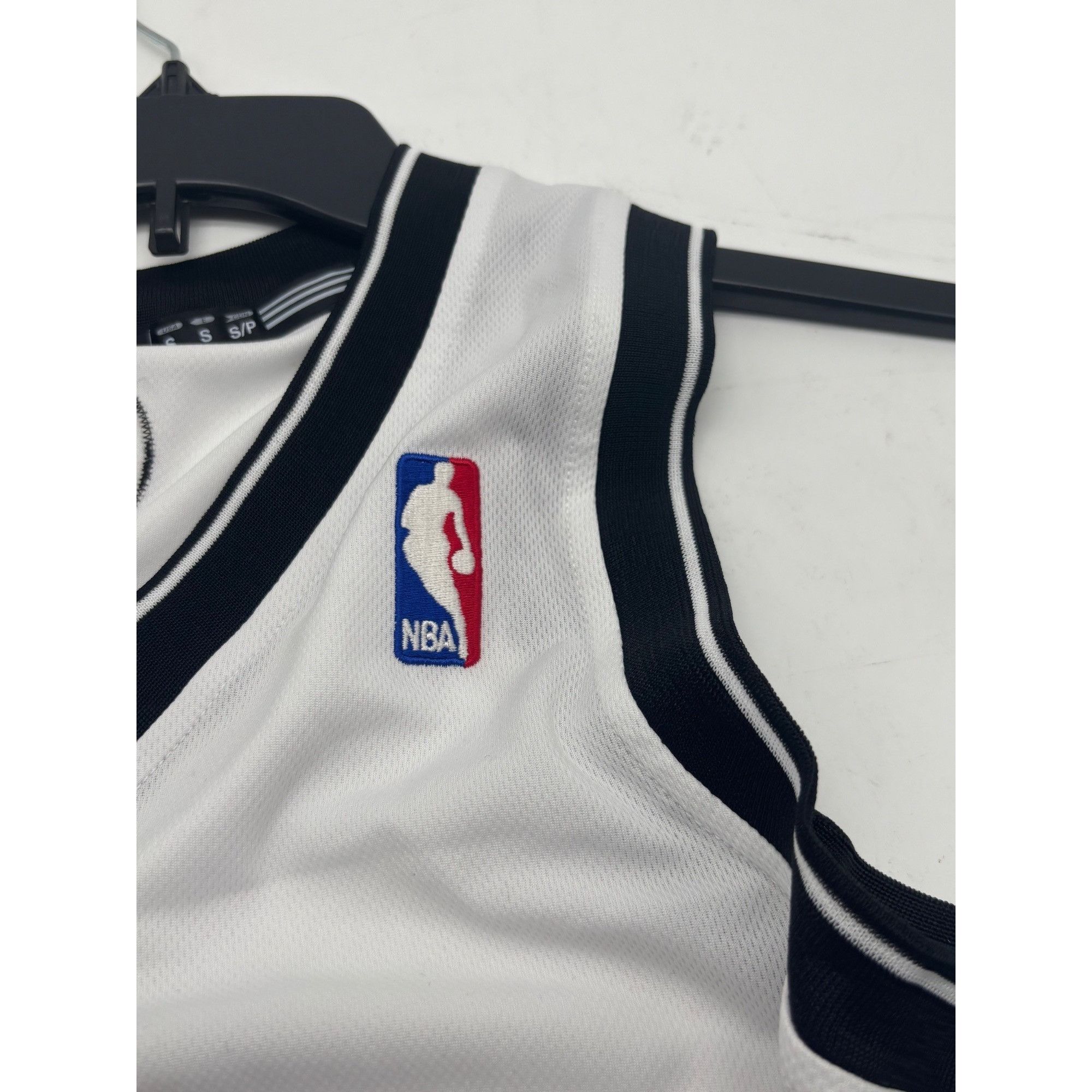 Adidas Adidas Brooklyn Nets White Swingman Basketball Jersey Authen Size US S / EU 44-46 / 1 - 8 Thumbnail