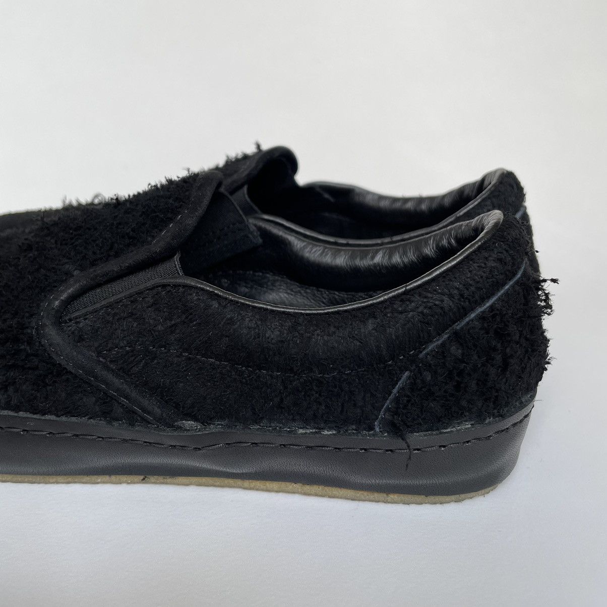 Comme des Garcons Distressed Suede Slip On ‘Skate' Sneakers Size US 8 / EU 41 - 7 Thumbnail