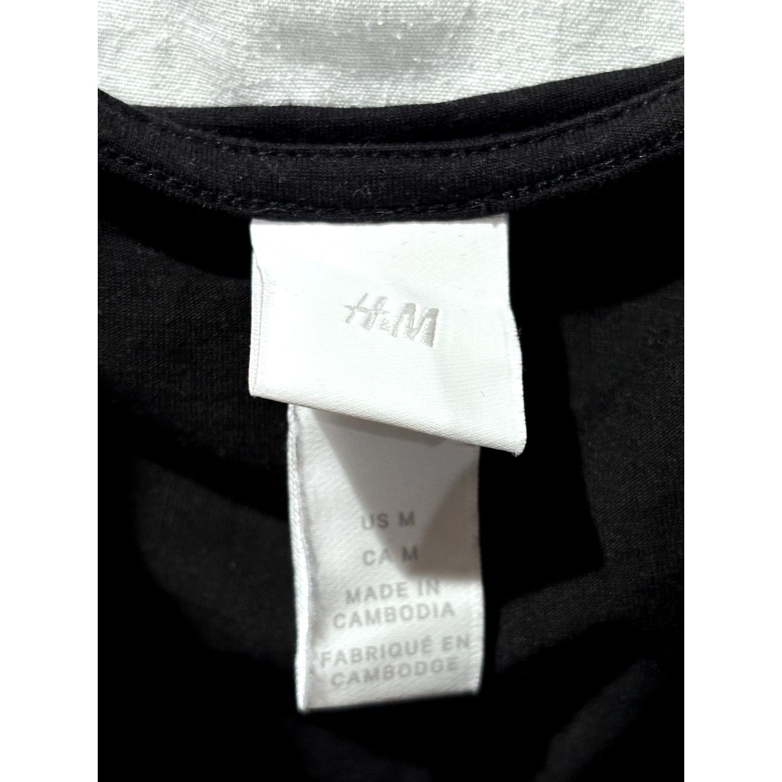 H&M H&M Women's Black Puff-sleeved Top Sz M Size M / US 6-8 / IT 42-44 - 4 Thumbnail