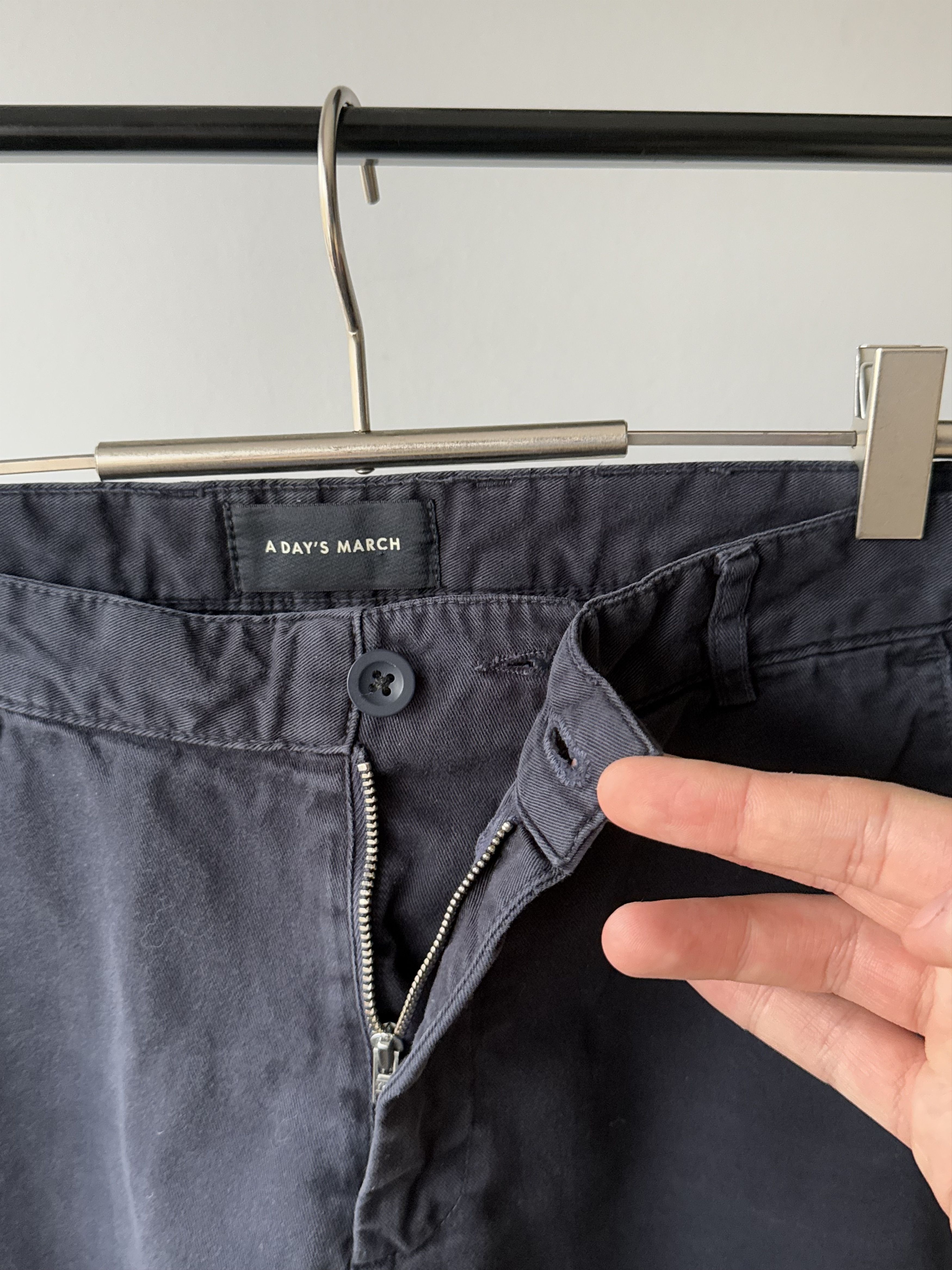 A Day's March A Day's March Classic Navy Slim Fit Chino Trousers Pants Size US 30 / EU 46 - 7 Thumbnail