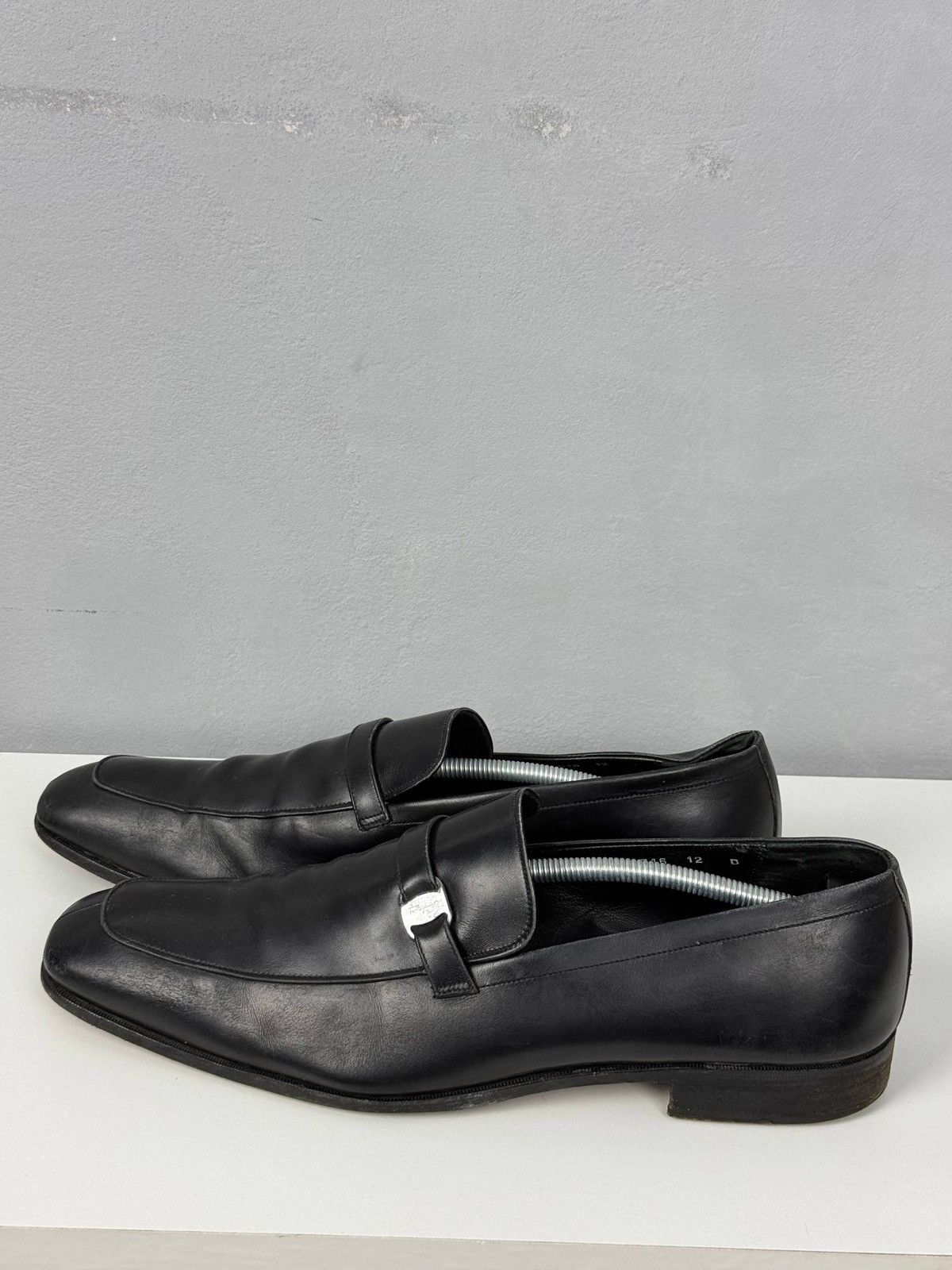 Salvatore Ferragamo Salvatore Ferragamo Gancini Leather Loafers Black US 12 Size US 12 / EU 45 - 7 Thumbnail