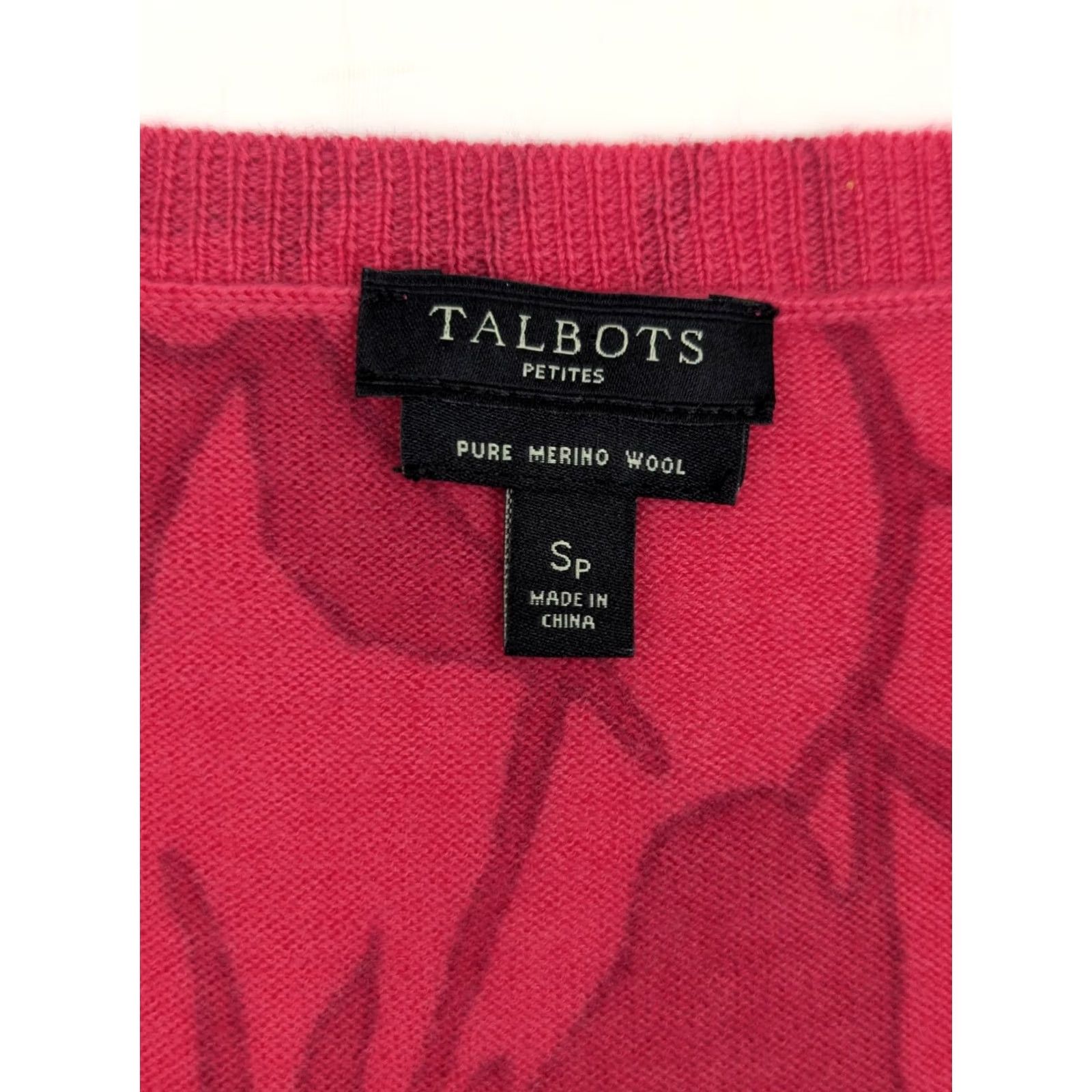 Talbots Talbots Cardigan Women S Petite Merino Wool Red Pink Rose Floral Abstract Knit Crew Neck Buttons Size S / US 4 / IT 40 - 3 Thumbnail