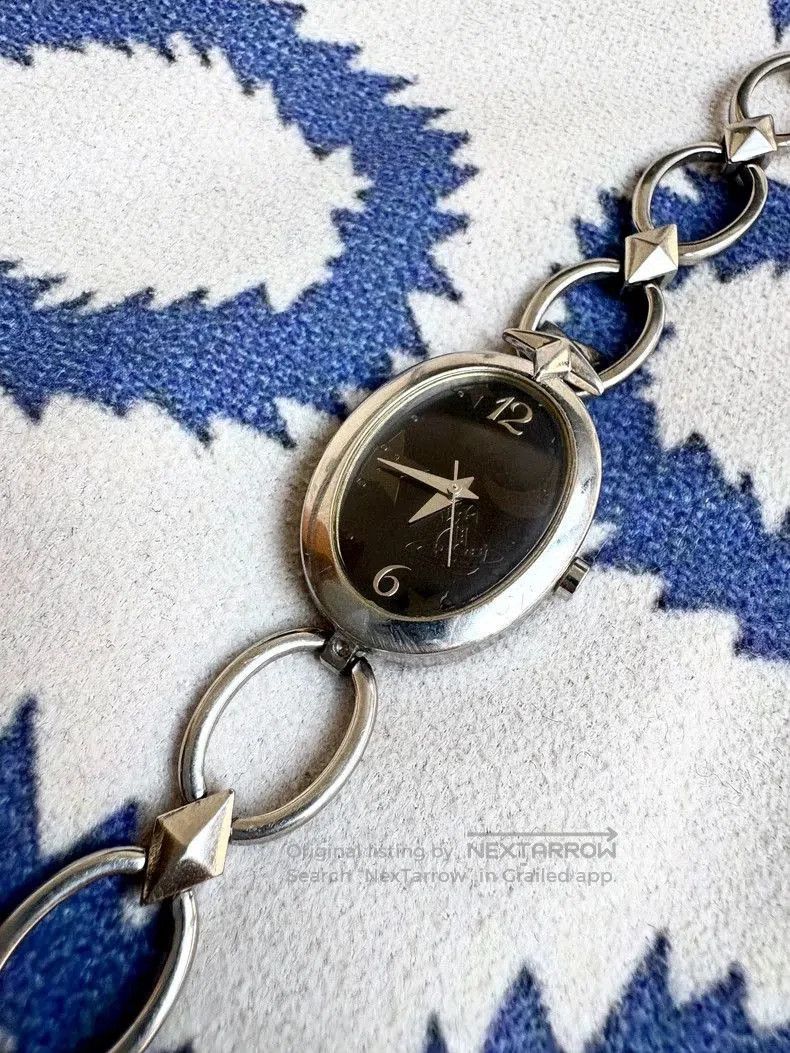 Vivienne Westwood Vivienne Westwood Vintage Star Moon Watch. Size ONE SIZE - 1 Thumbnail