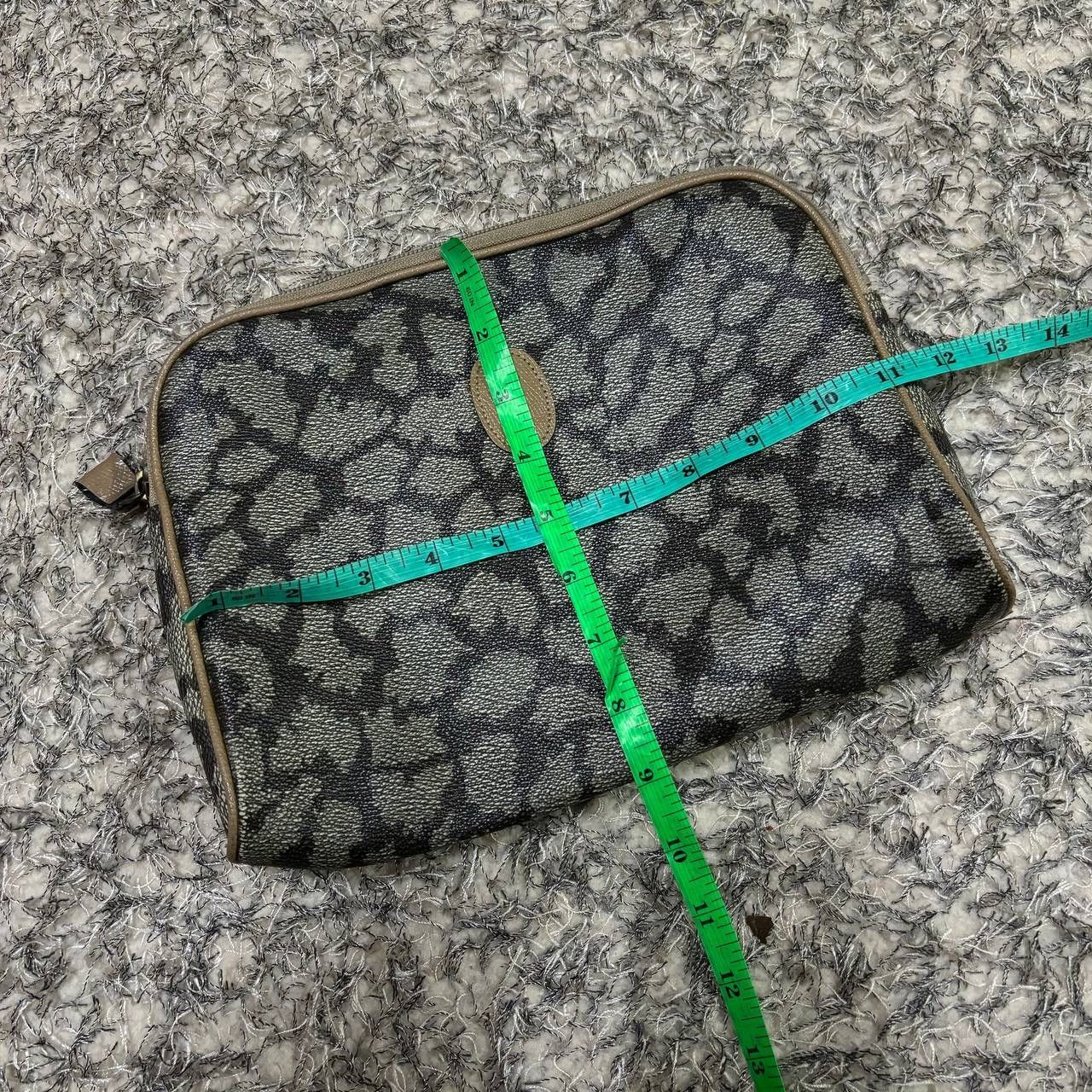 Yves Saint Laurent Vintage YSL Giraffe Print Clutch Bag Pouch 80s 90s Authentic Size ONE SIZE - 11 Thumbnail
