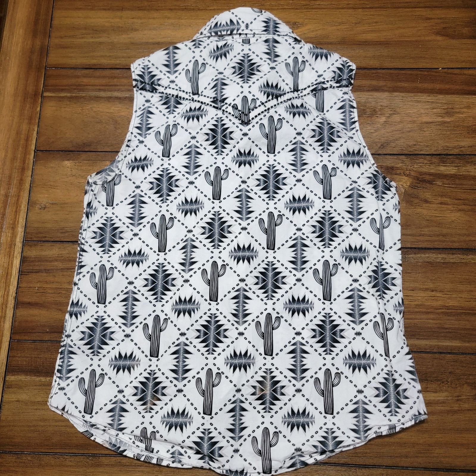 Other Cowgirl Hardware Pearl Snap Western Top w/ Cactus - Medium* Size M / US 6-8 / IT 42-44 - 3 Thumbnail