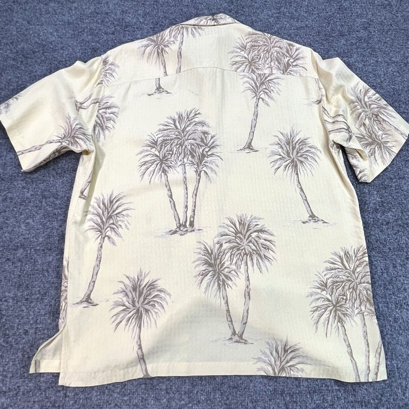 Tori Richard Tori Richard Hawaiian Shirt Mens M 100% Silk Palm Trees All Over Print Button-Up Collared Short Sleeve Yellow Present Day Shipping Free Returns Size US M / EU 48-50 / 2 - 5 Thumbnail