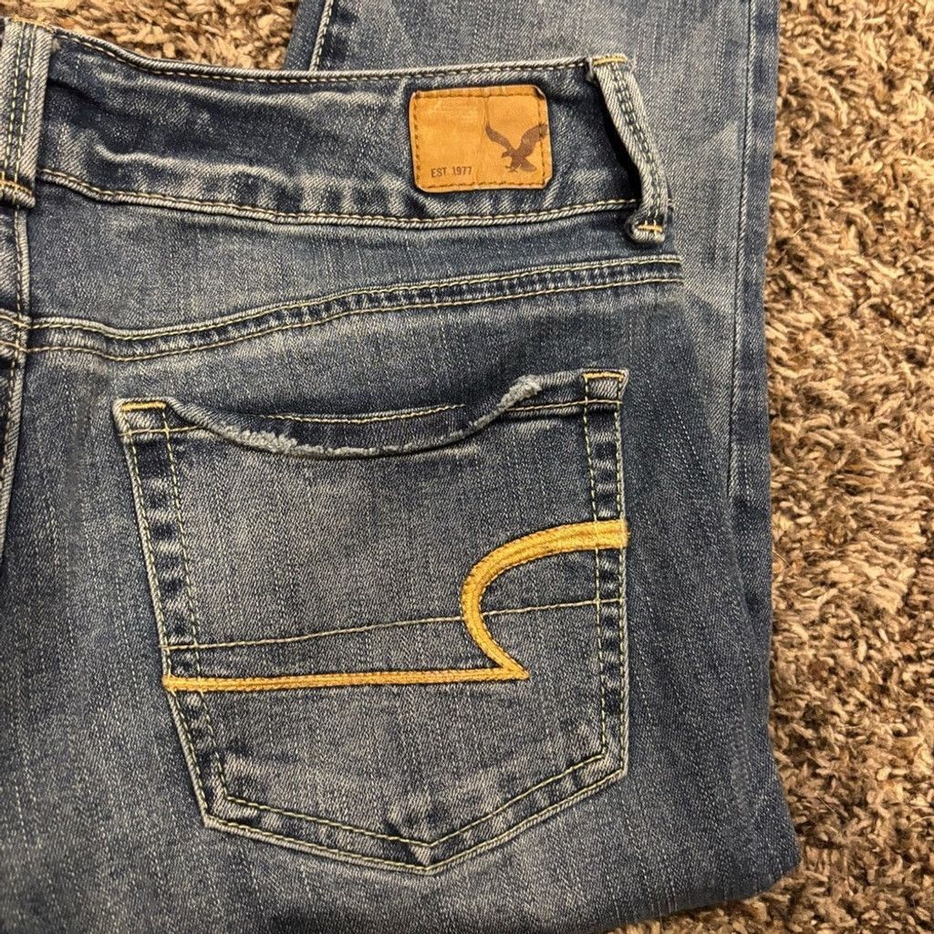 American Eagle Outfitters Women’s American Eagle Crop Jeans Size 27" / US 4 / IT 40 - 2 Thumbnail