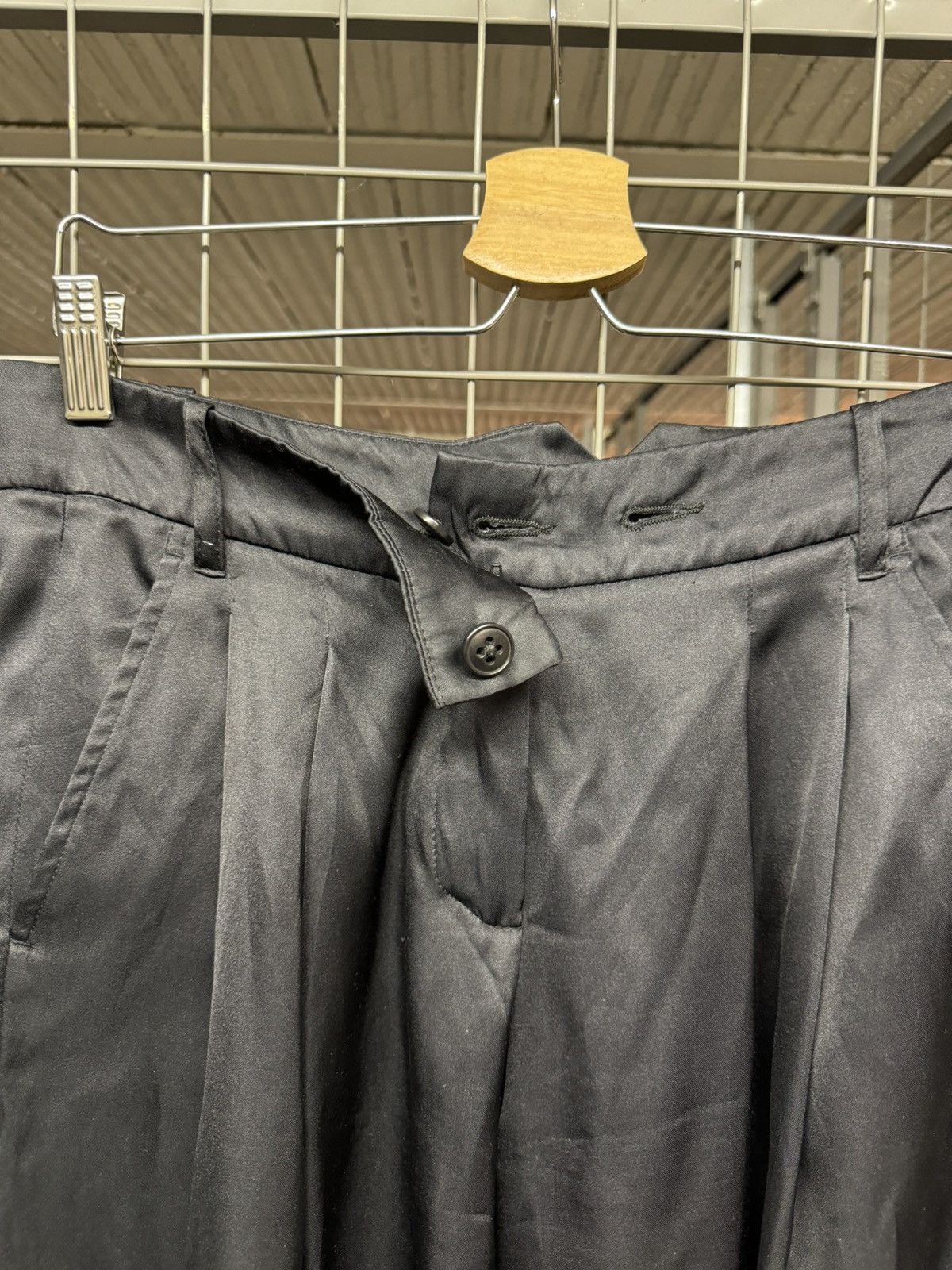 Ann Demeulemeester Ann Demeulemeester SS2004 Silk Shorts Size US 30 / EU 46 - 16 Thumbnail