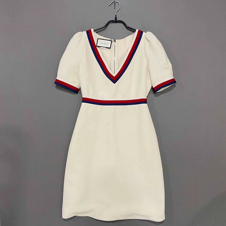 Gucci Gucci V-neck striped webbing dress Size XS / US 0-2 / IT 36-38 - 1 Thumbnail