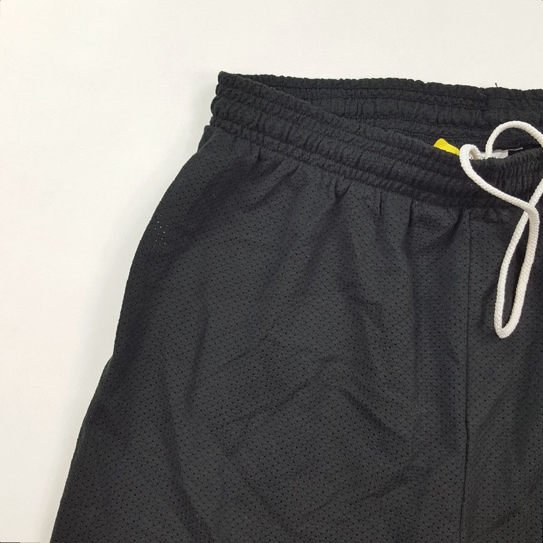 Vintage VINTAGE 80s 90s Basketball Jersey Men's Large Black Drawstring Athletic Shorts USA Made Sports Size US L / EU 52-54 / 3 - 3 Thumbnail