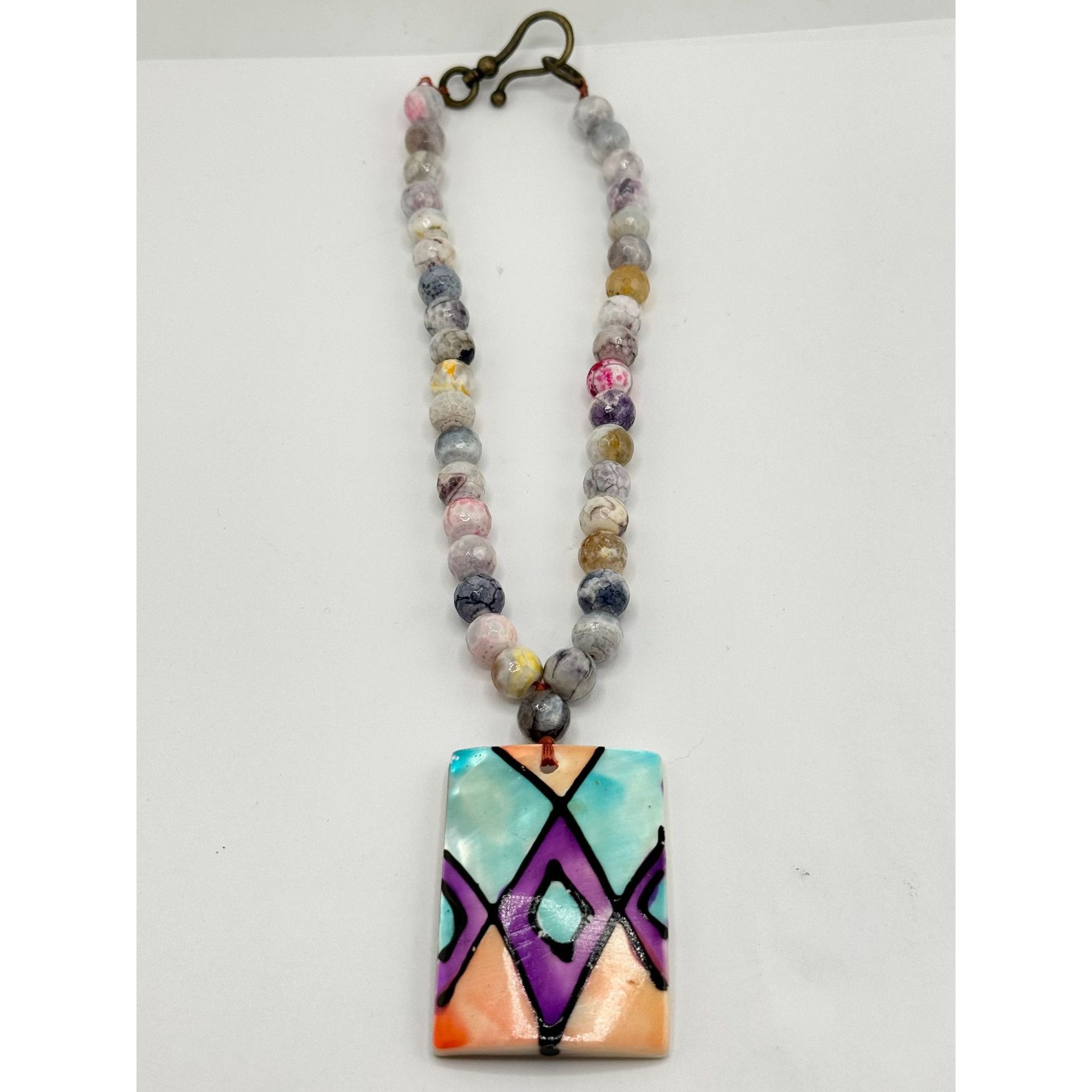 Vintage Vintage semi precious beaded shell pendant necklace Size ONE SIZE - 5 Thumbnail