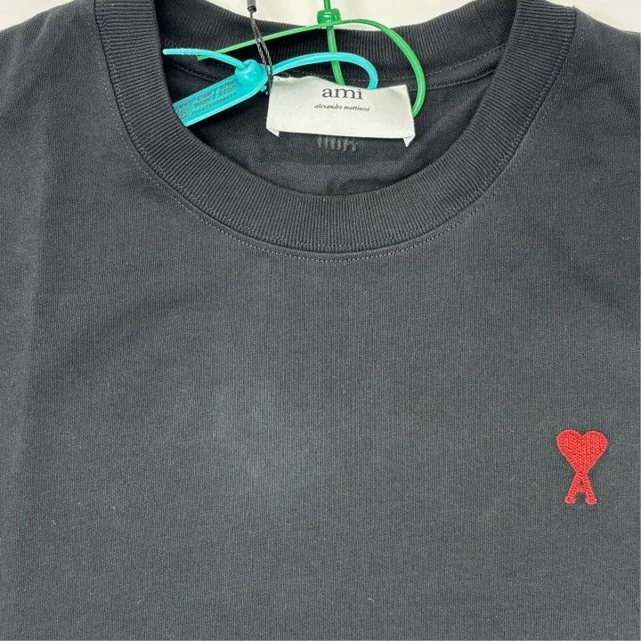 AMI AMIPARIS Love Heart Embroidered Black T-Shirt -2507 Size US S / EU 44-46 / 1 - 4 Thumbnail