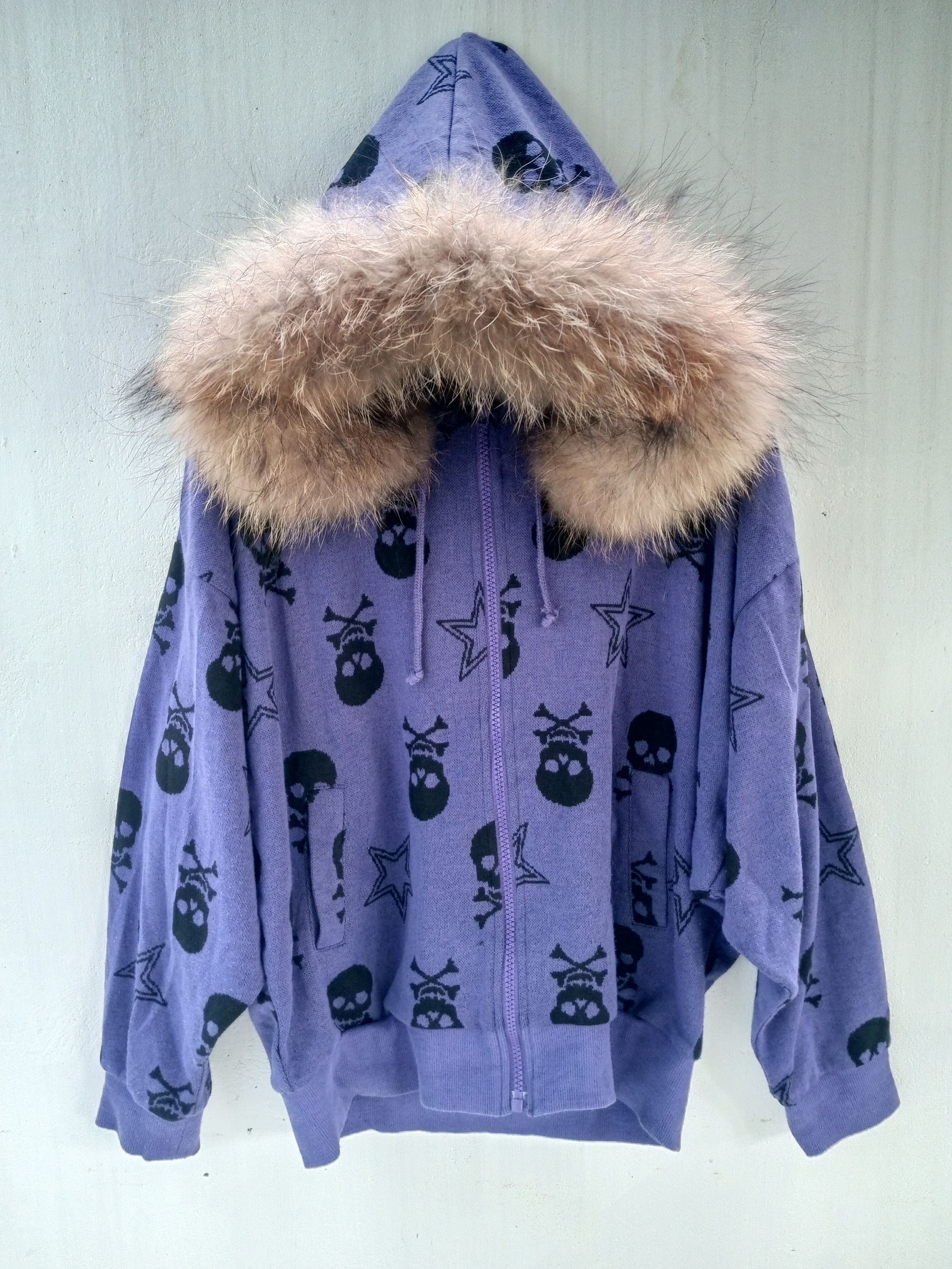 Japanese Brand 2000s Petit Berry Skull Print - Batwing Fur hoodie Size US M / EU 48-50 / 2 - 14 Thumbnail