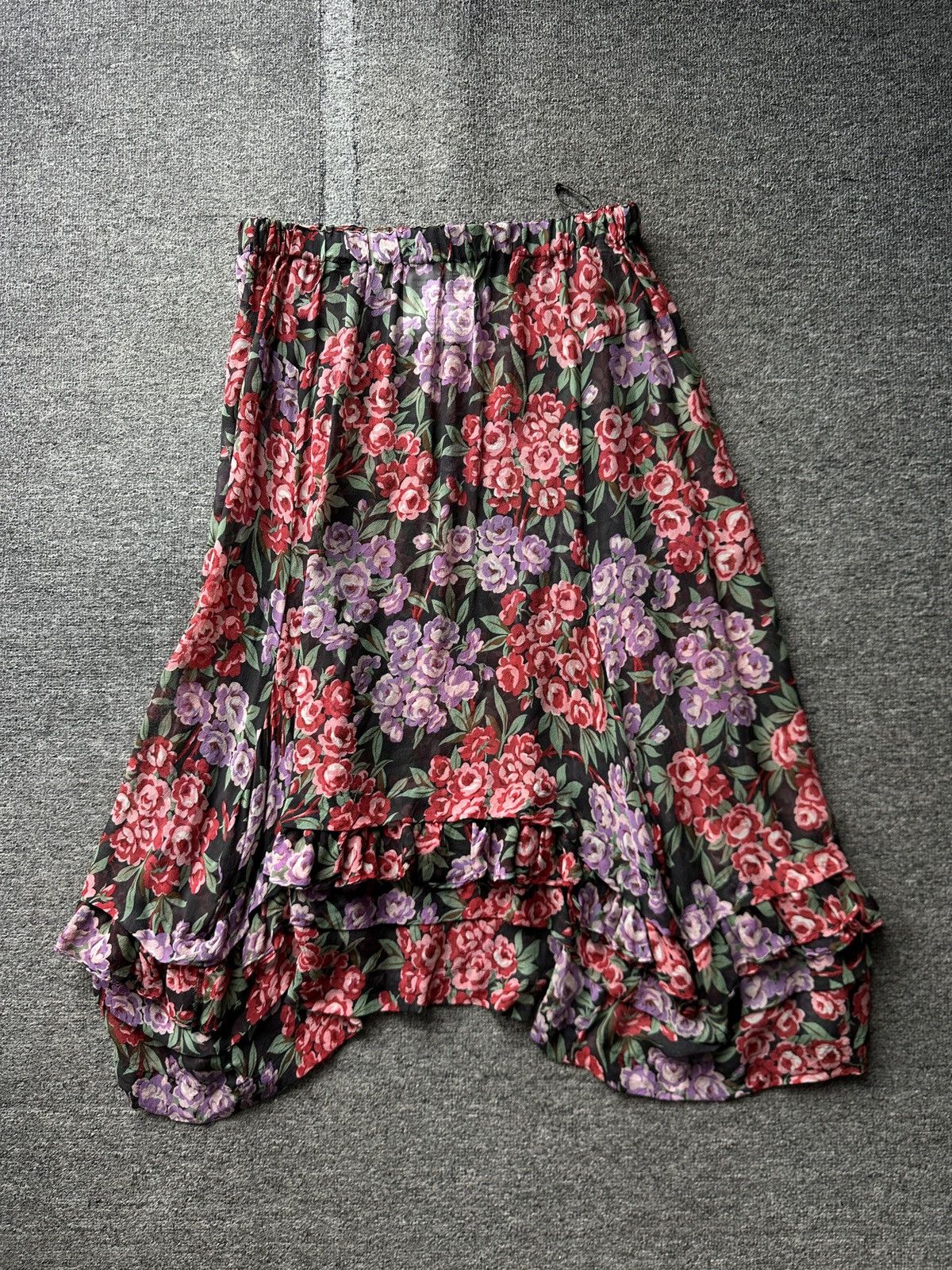 Comme des Garcons 2001 Comme Des Garcons Ruffled Flower Silk Skirt Size 26" / US 2 / IT 38 - 1 Thumbnail