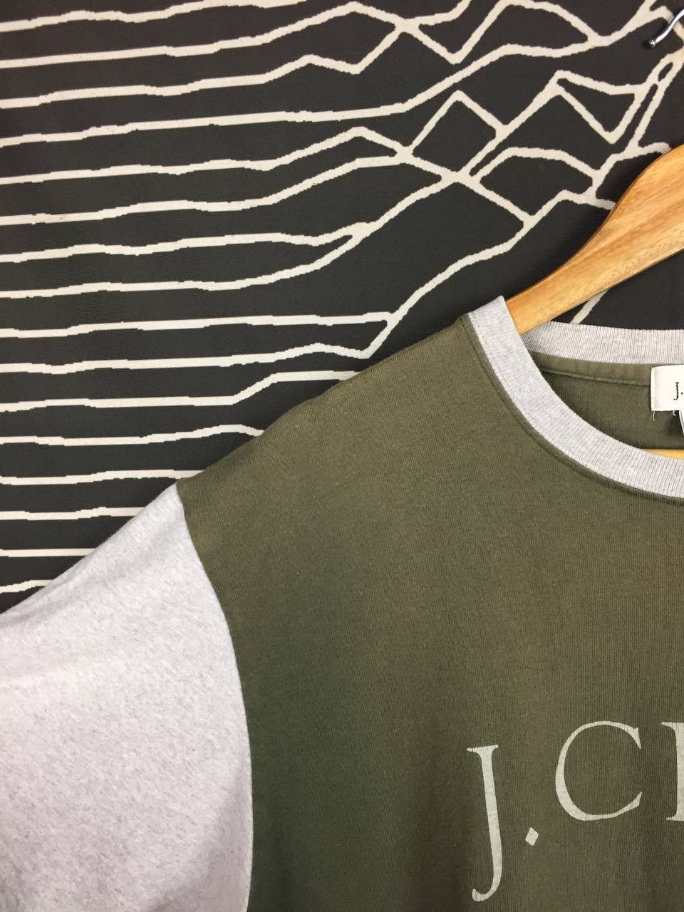 J.Crew Vtg J.Crew Made In Usa Retro Style Two-Tone Spell Out Tee Size US M / EU 48-50 / 2 - 4 Thumbnail