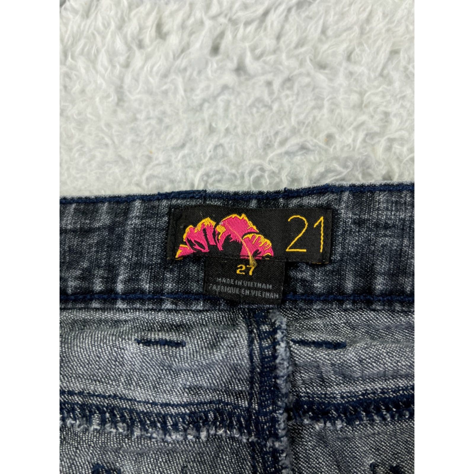 Forever 21 FOREVER 21 Jeans Womens 27 Black Denim Skinny Low Rise 26x30 Cotton Blend 5-Pocket Size 27" / US 4 / IT 40 - 6 Thumbnail