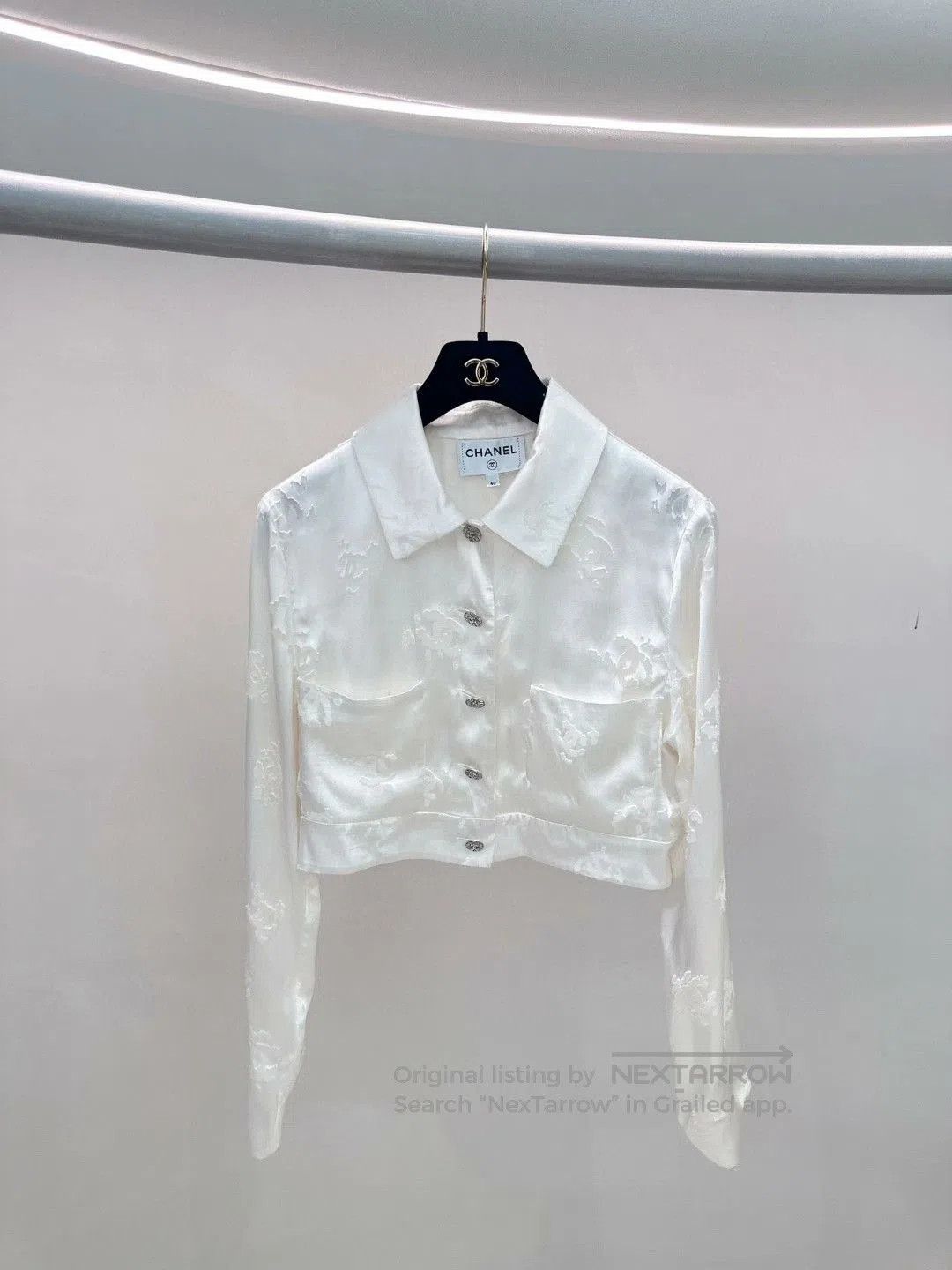 Other Chanel White Silk Jacket Size 40. Size US M / EU 48-50 / 2 - 1 Thumbnail