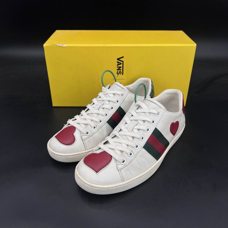 Gucci Gucci ACE Heart Sneakers for Women 0079 Size US 6.5 / IT 36.5 - 1 Thumbnail