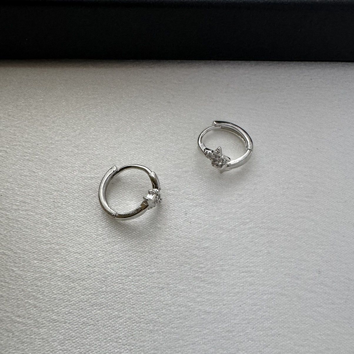 Other 12mm CZ Star Small Silver Hoop Earrings for Men Women Size ONE SIZE - 2 Thumbnail