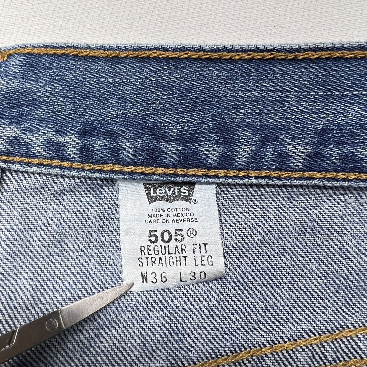 Levi's × Vintage VTG Levis 505 Jeans Blue Regular Fit Straight Denim Faded Size US 36 / EU 52 - 10 Thumbnail