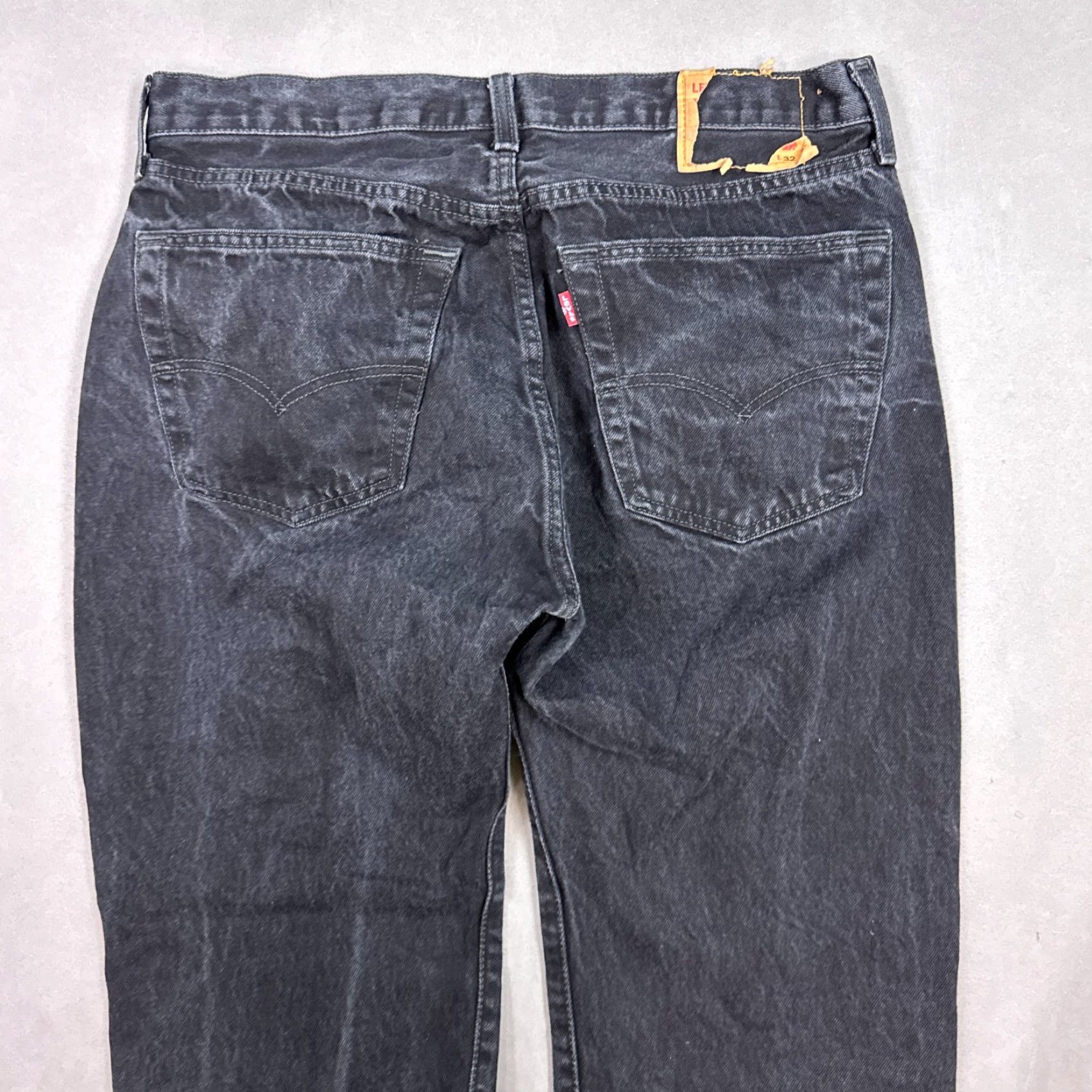 Levi's VINTAGE Levis 501 Jeans Mens 34x30 Black Denim Pants Button Fly Work Dark (Tag36x32) Size US 36 / EU 52 - 5 Thumbnail