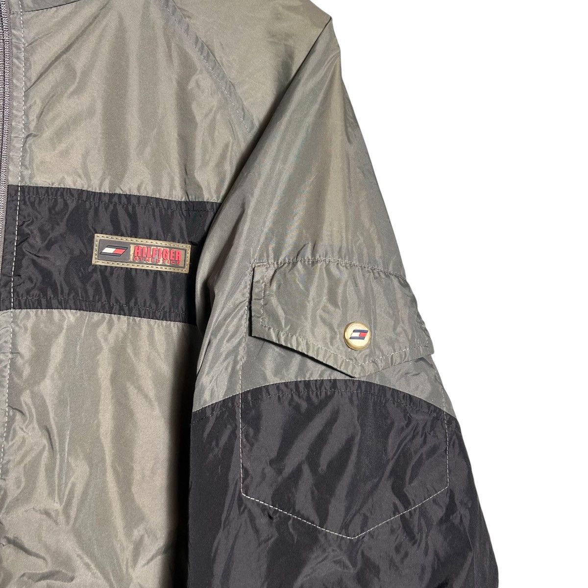 Tommy Hilfiger × Vintage Vintage Tommy Hilfiger Reverse Jacket Size US XL / EU 56 / 4 - 3 Thumbnail