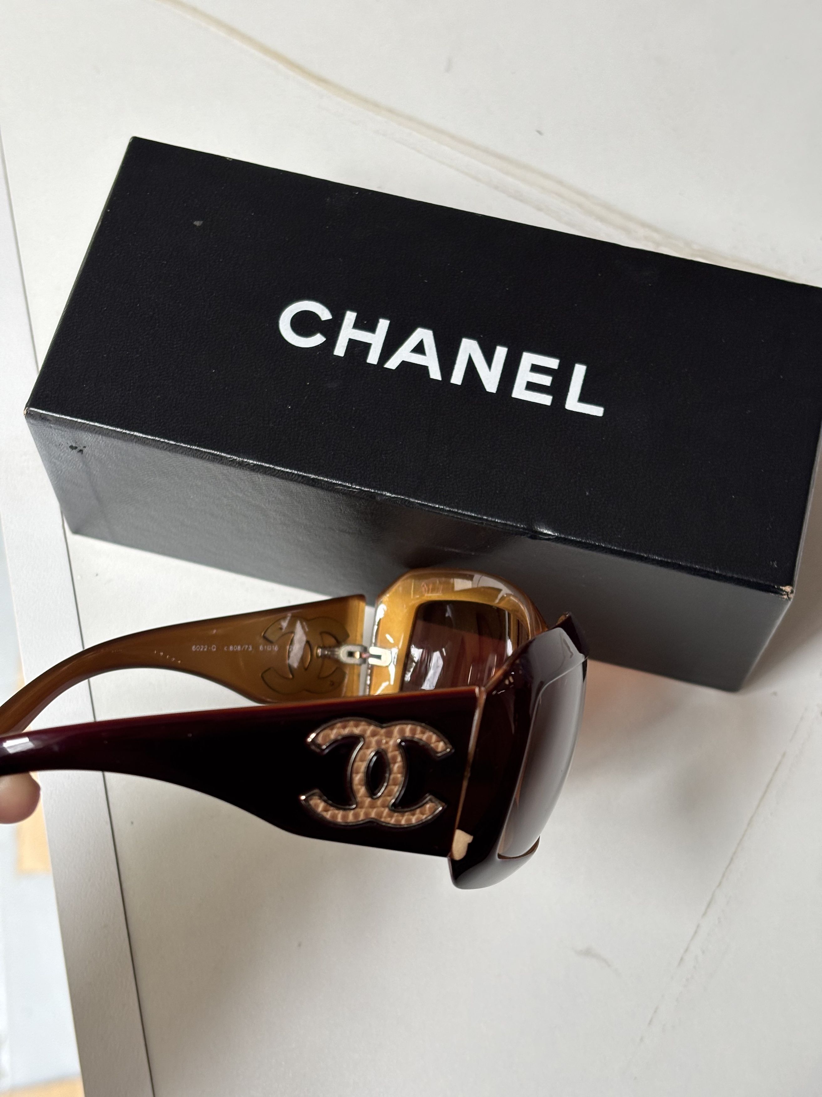 Chanel CHANEL Sunglasses 6022-Q LOGO MOTHER OF PEARL 5076 Size ONE SIZE - 4 Thumbnail