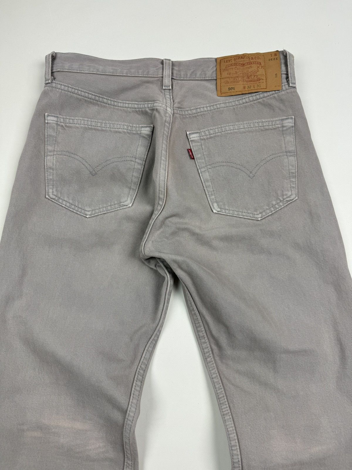 Levi's 1990’s Vintage Faded Levi’s 501 Made in USA Size 32/30 Size US 32 / EU 48 - 18 Thumbnail