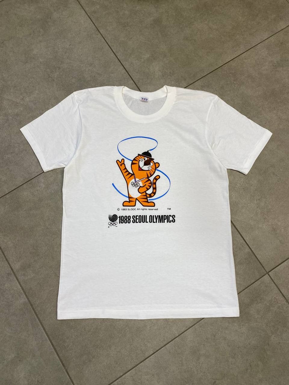 Other Vintage Olympics 1988 Seoul Korea Tiger Cat Mascot T-Shirt Size US M / EU 48-50 / 2 - 1 Thumbnail