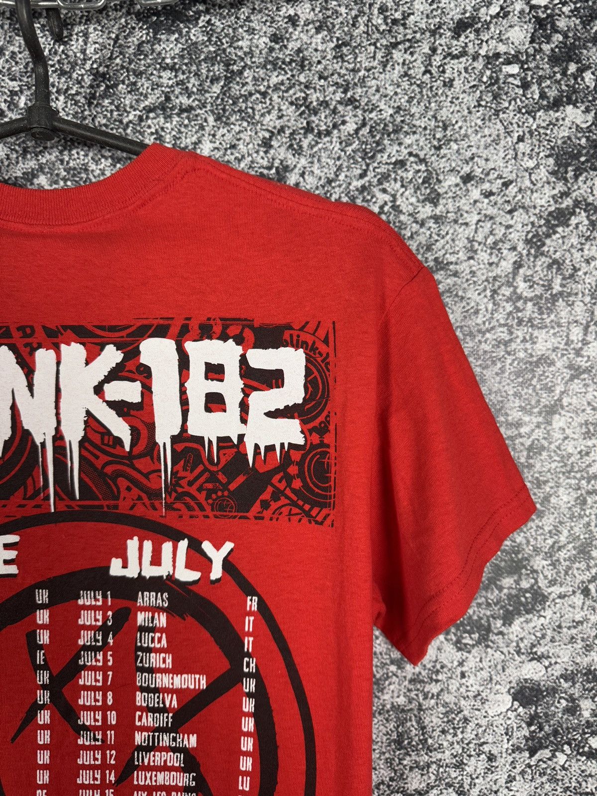 Band Tees Blink-182 Vintage T-Shirt Tour 2012 Concert Band Tee Size S Size US S / EU 44-46 / 1 - 10 Thumbnail